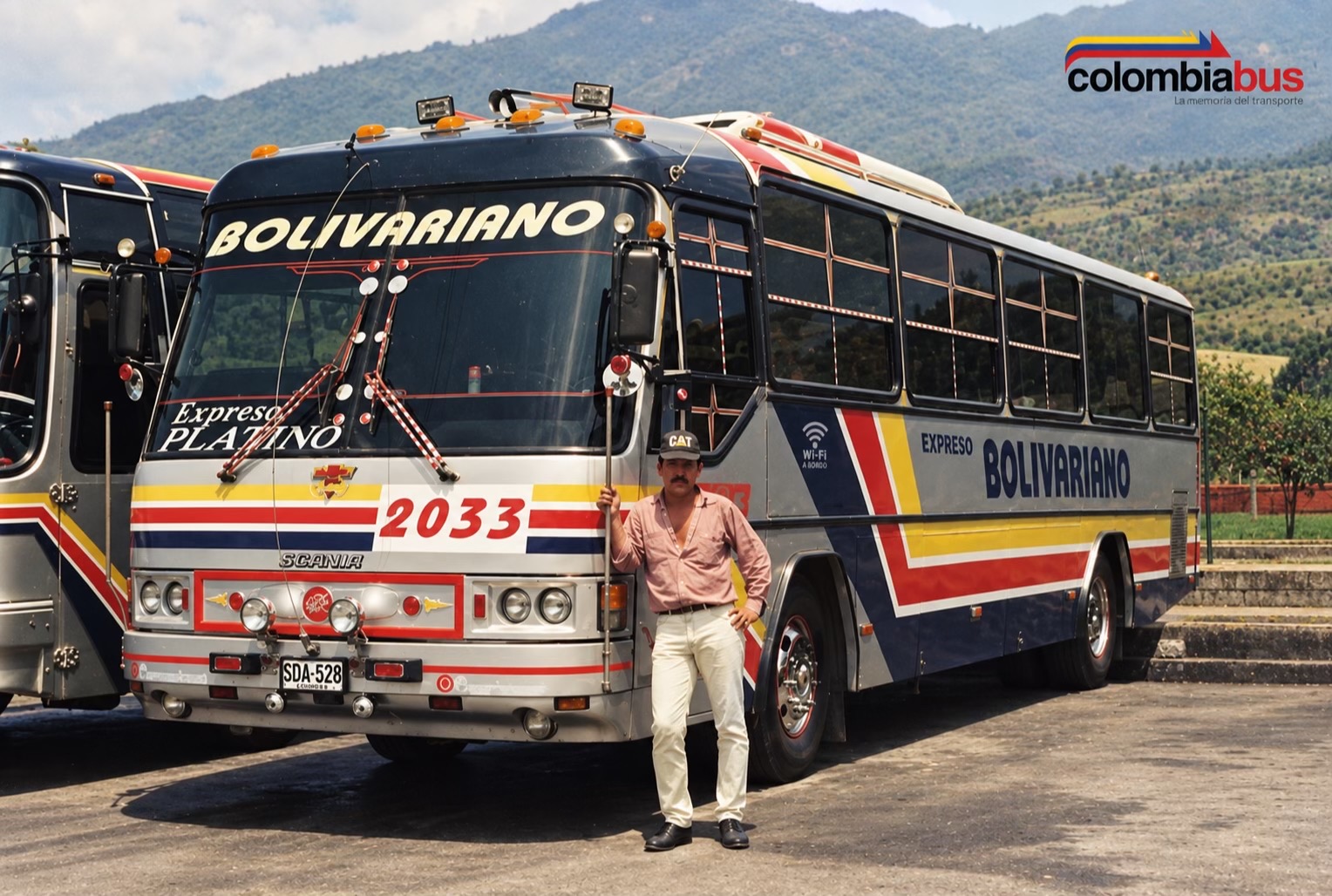 @Latinobus
