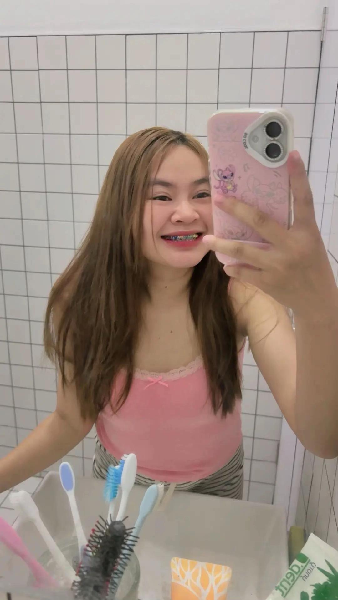 @พลอย