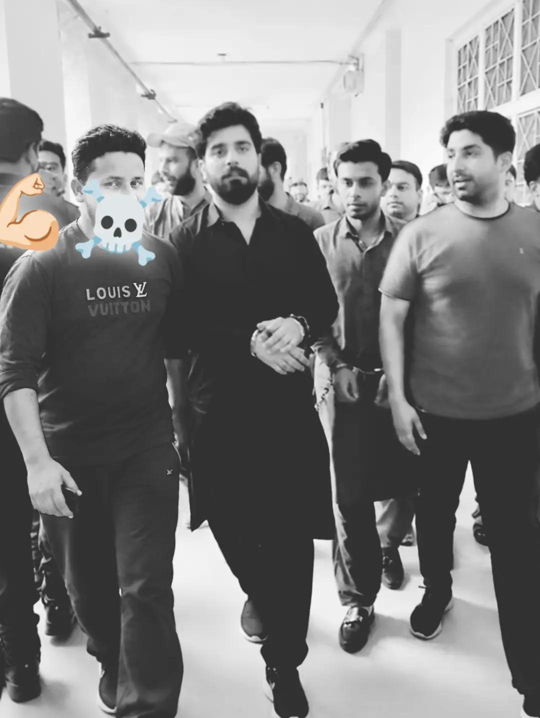 @👑ShAh. jaani M...👤❤️🩹