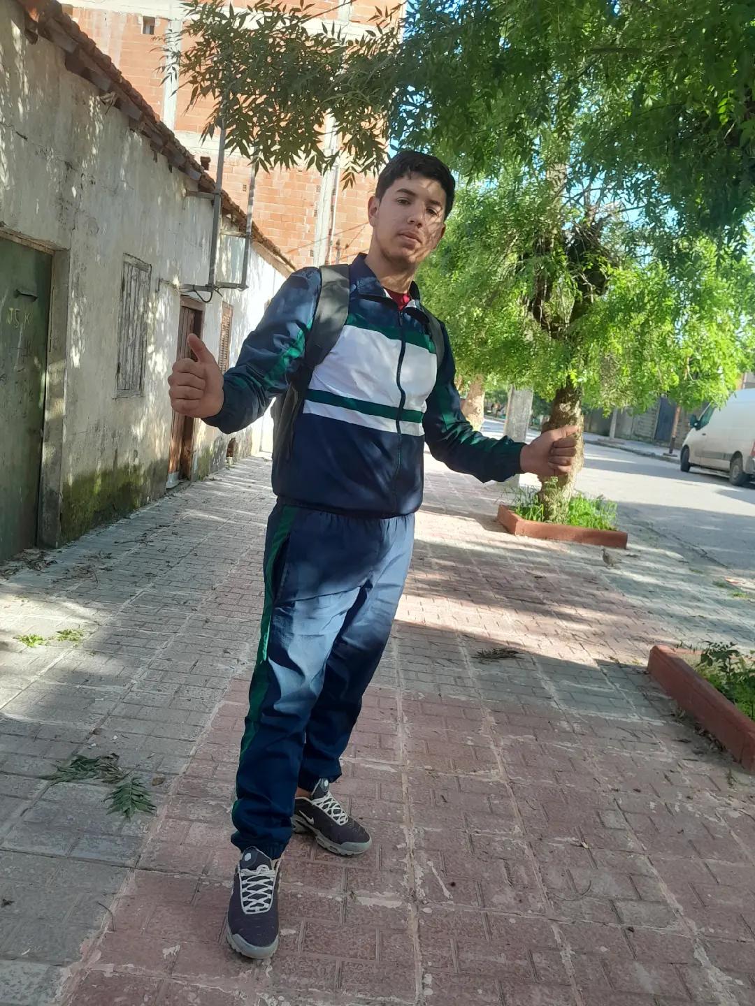 @Omar Bentchakal