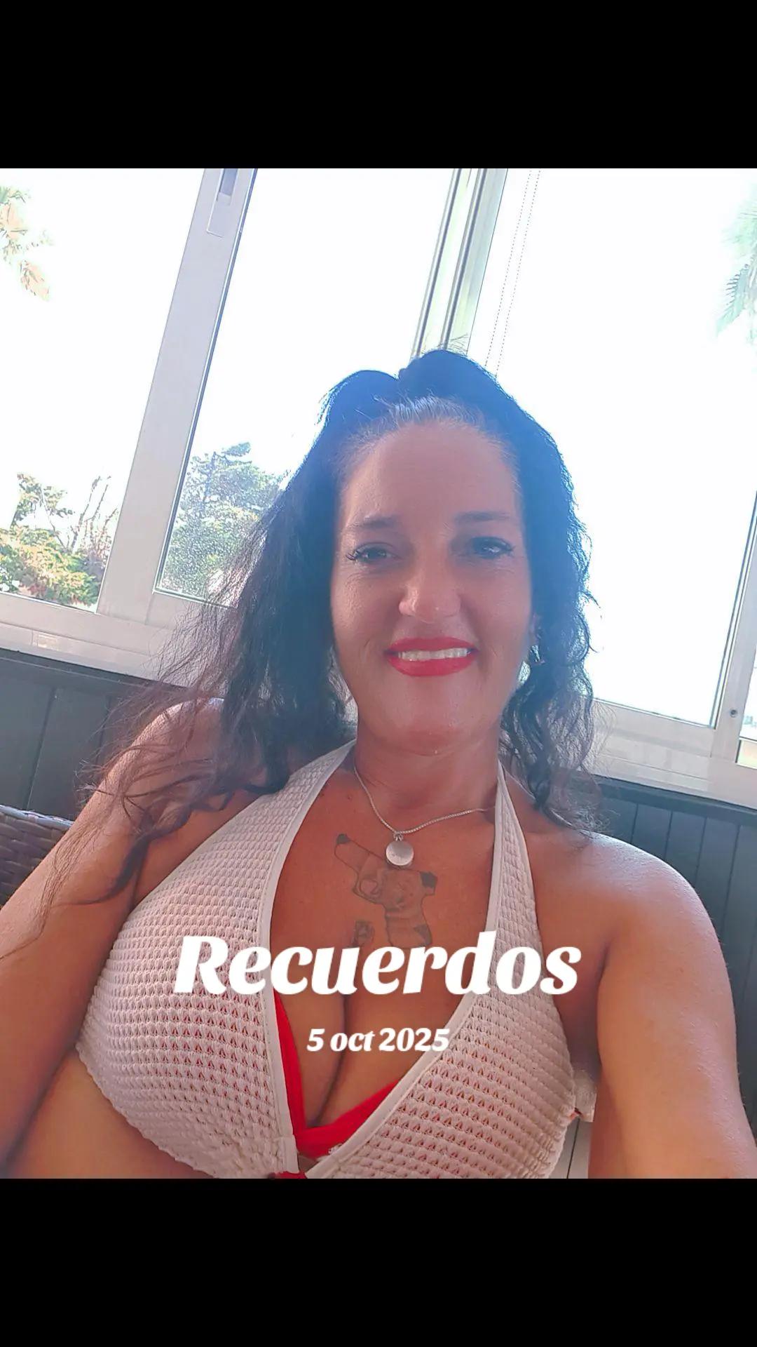 @ana cabello