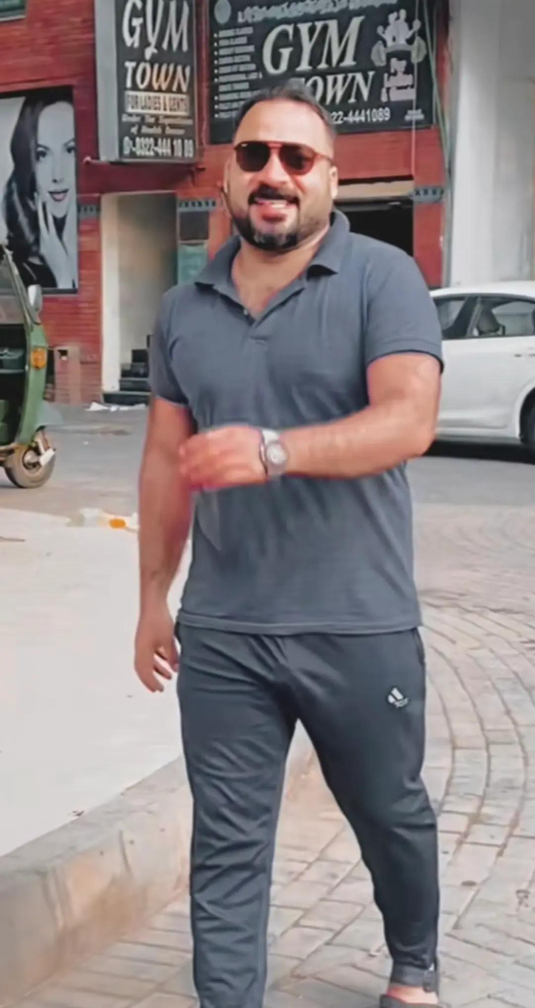 @Mr X 🇸🇦 🌈 🇵🇰