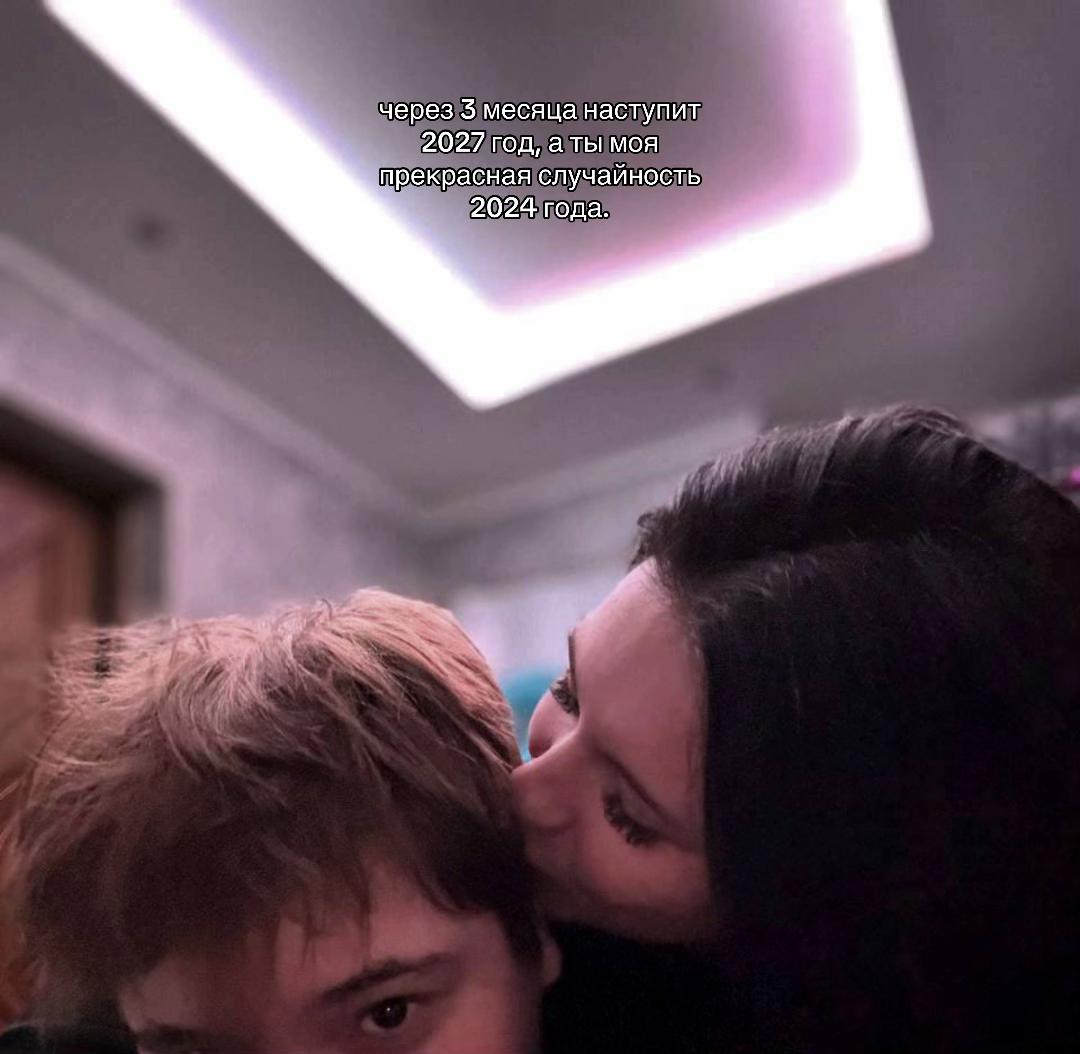 @темный романтик🕸️