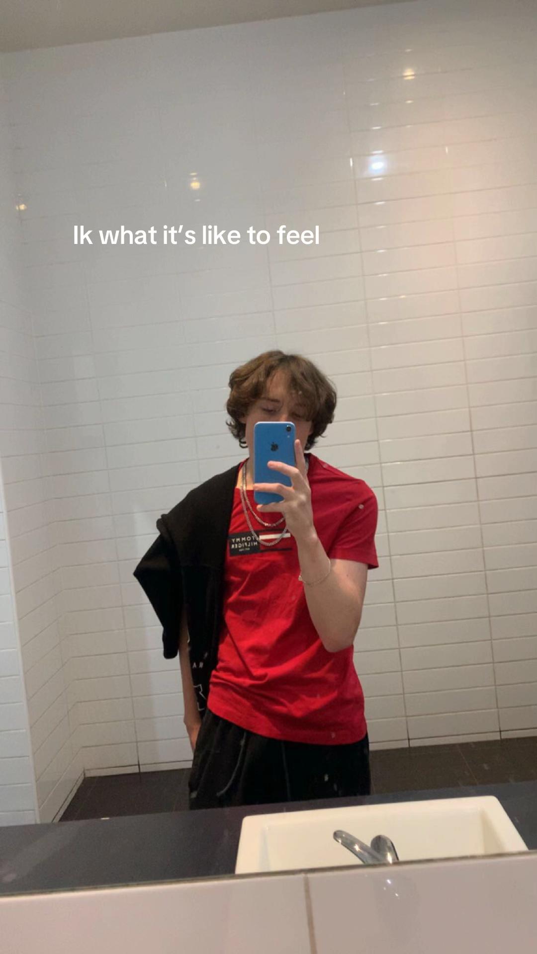 @️