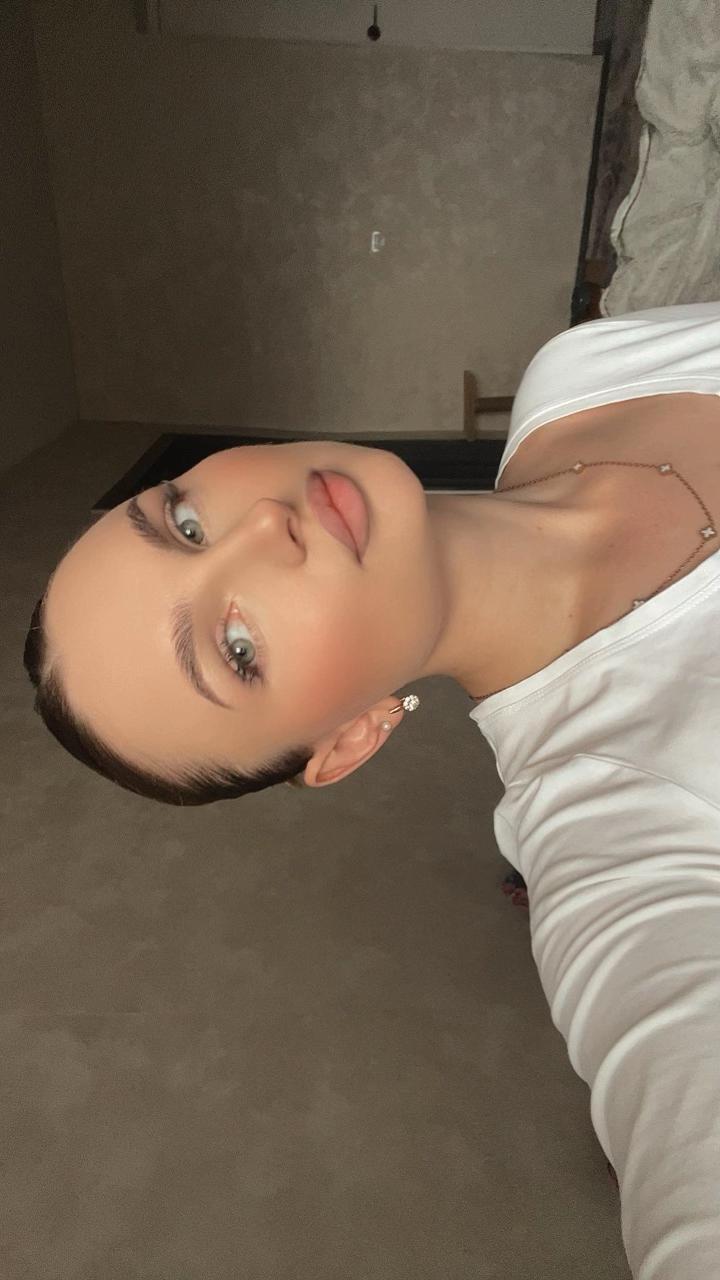 @theromanovna1