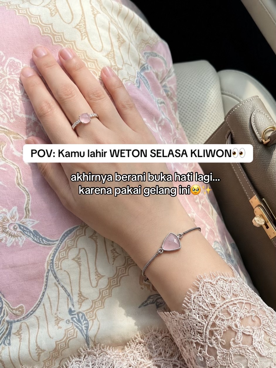 @Zupazupazuu Crystal Jewelery