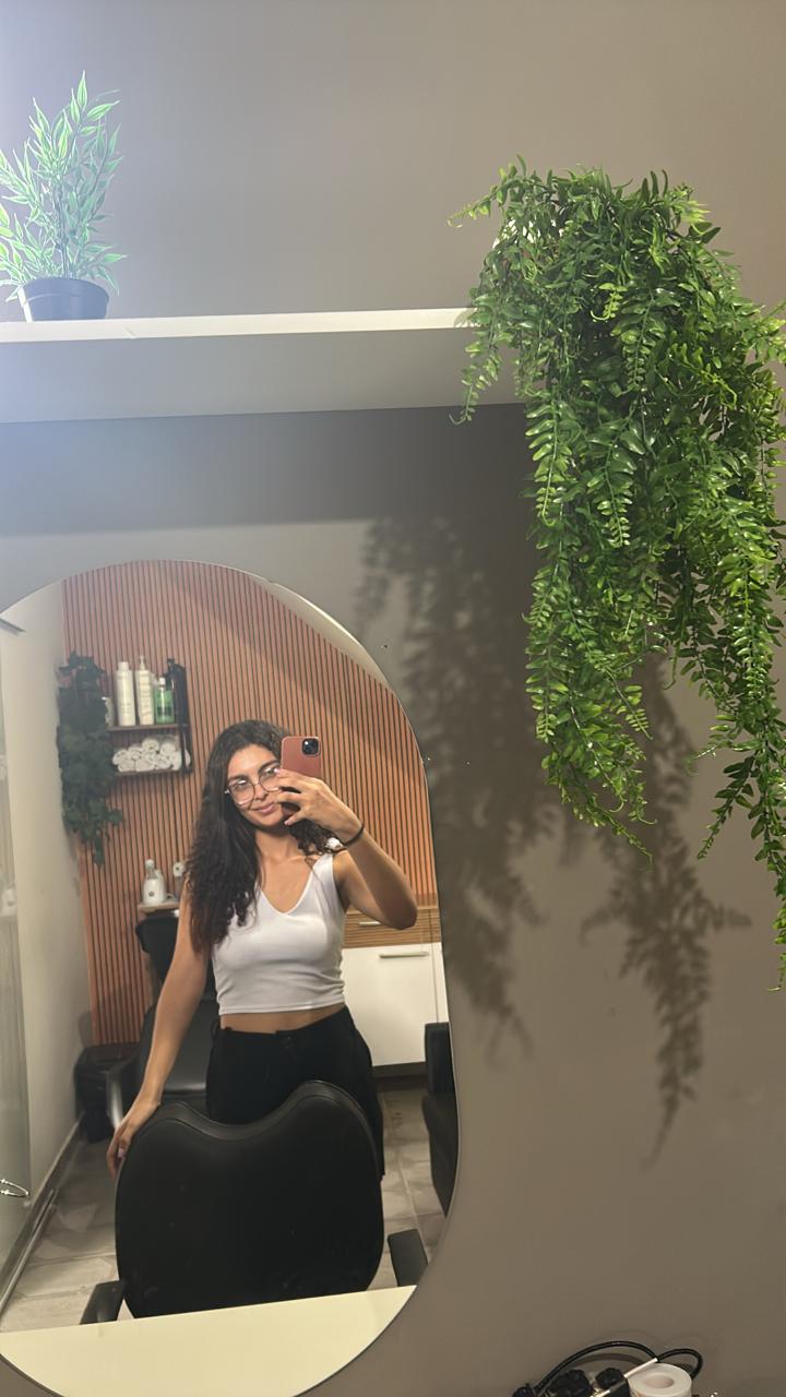 @Ana
