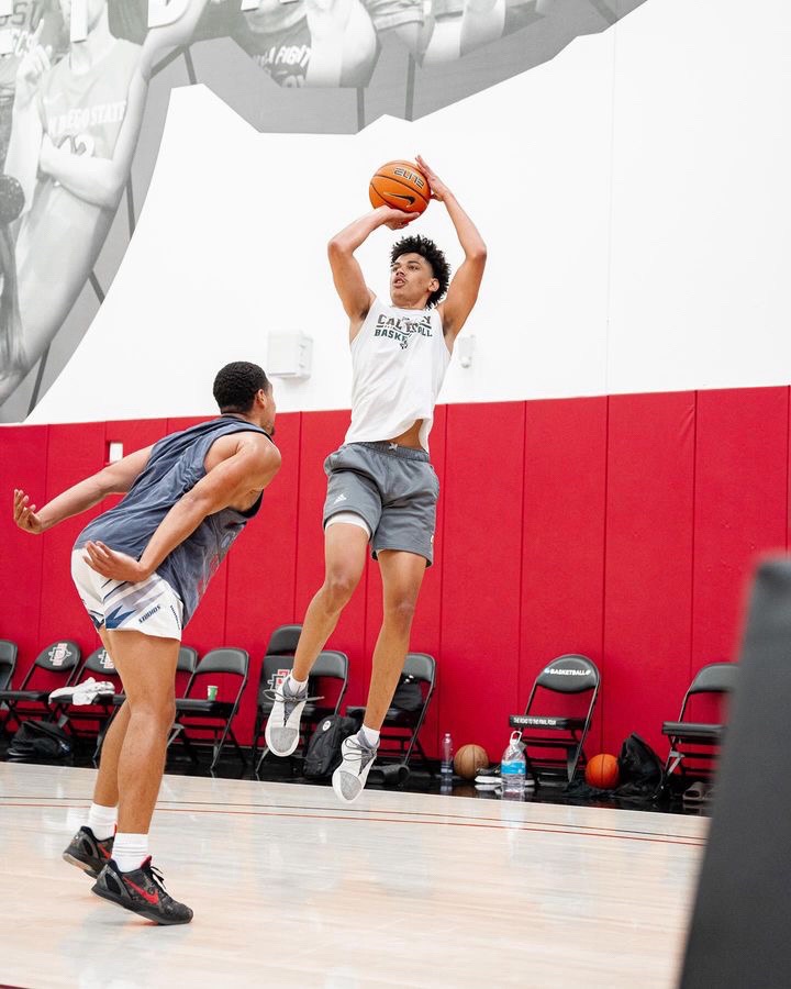 @Kobe Sanders