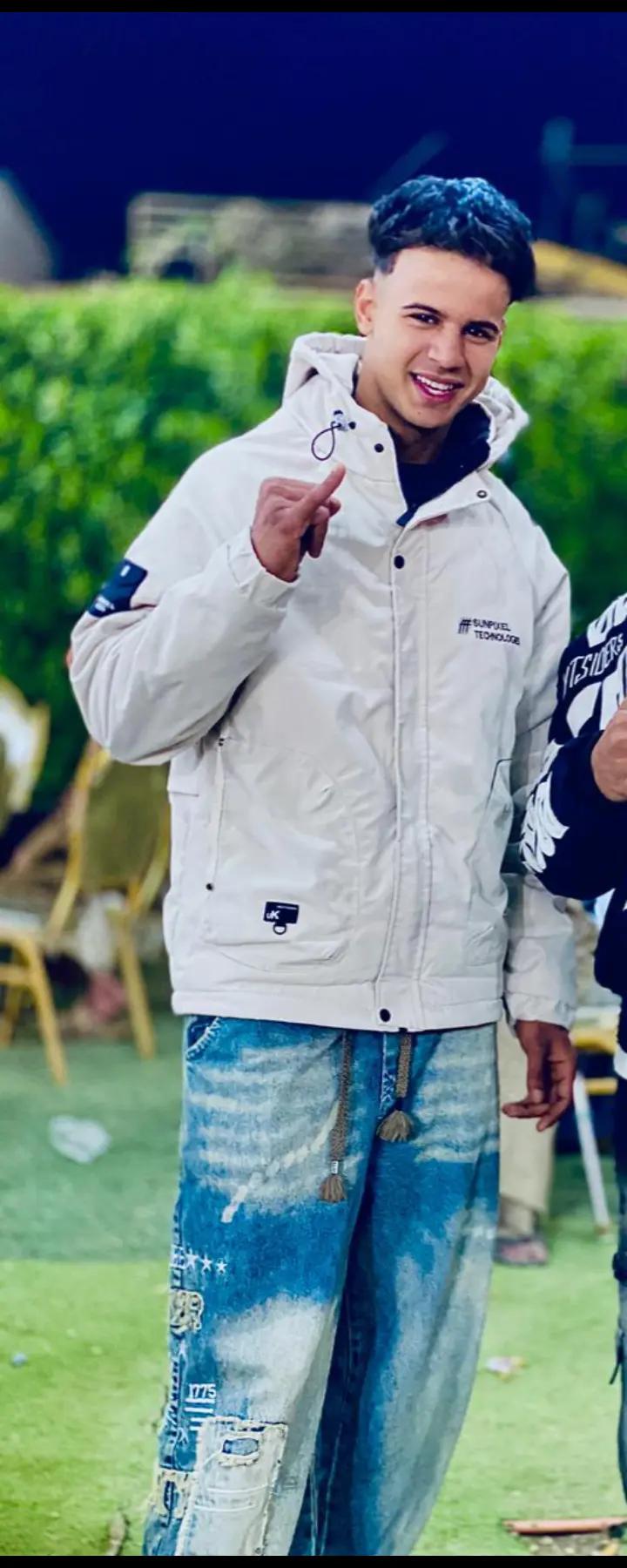 @اوكـــــــــا ابو قلب ابيض 🤍