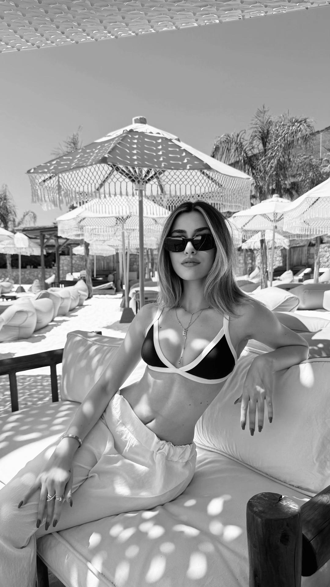 @Ece &Ccedil;evik