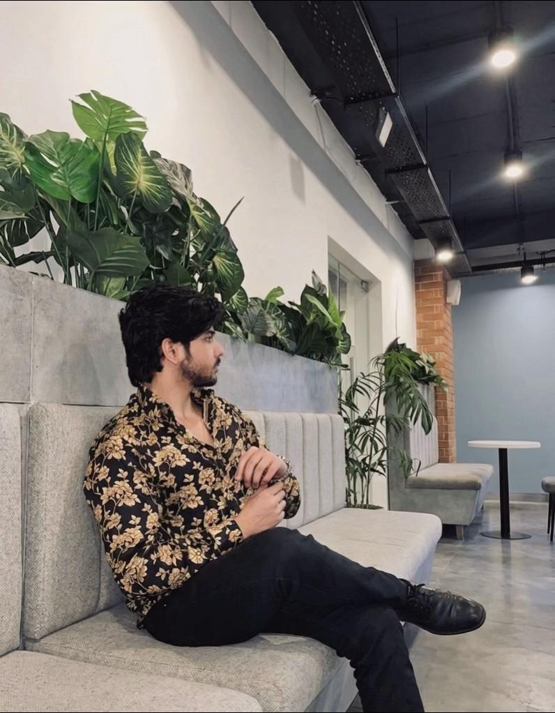 @Mustaفa