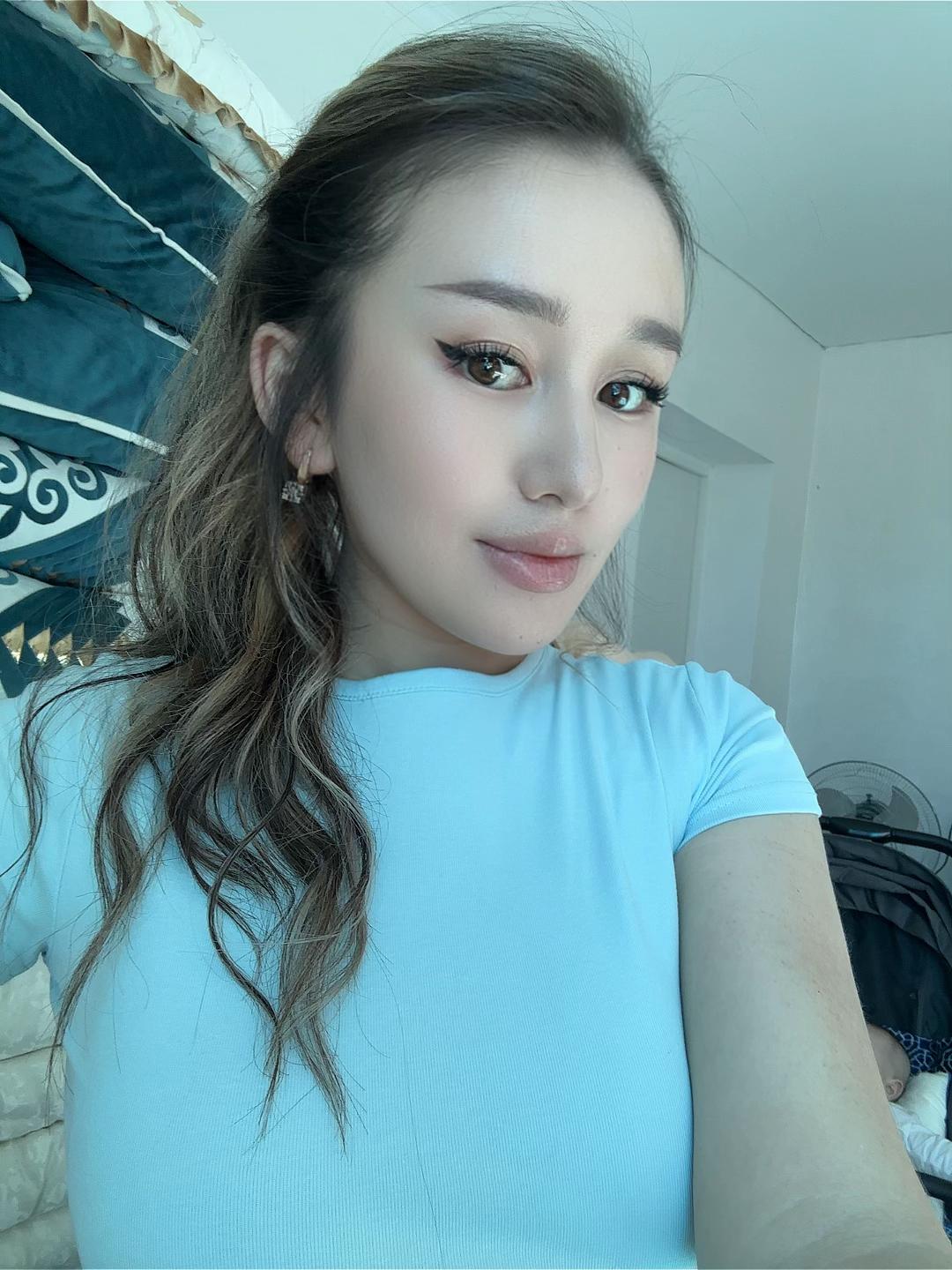 @Жена Саната