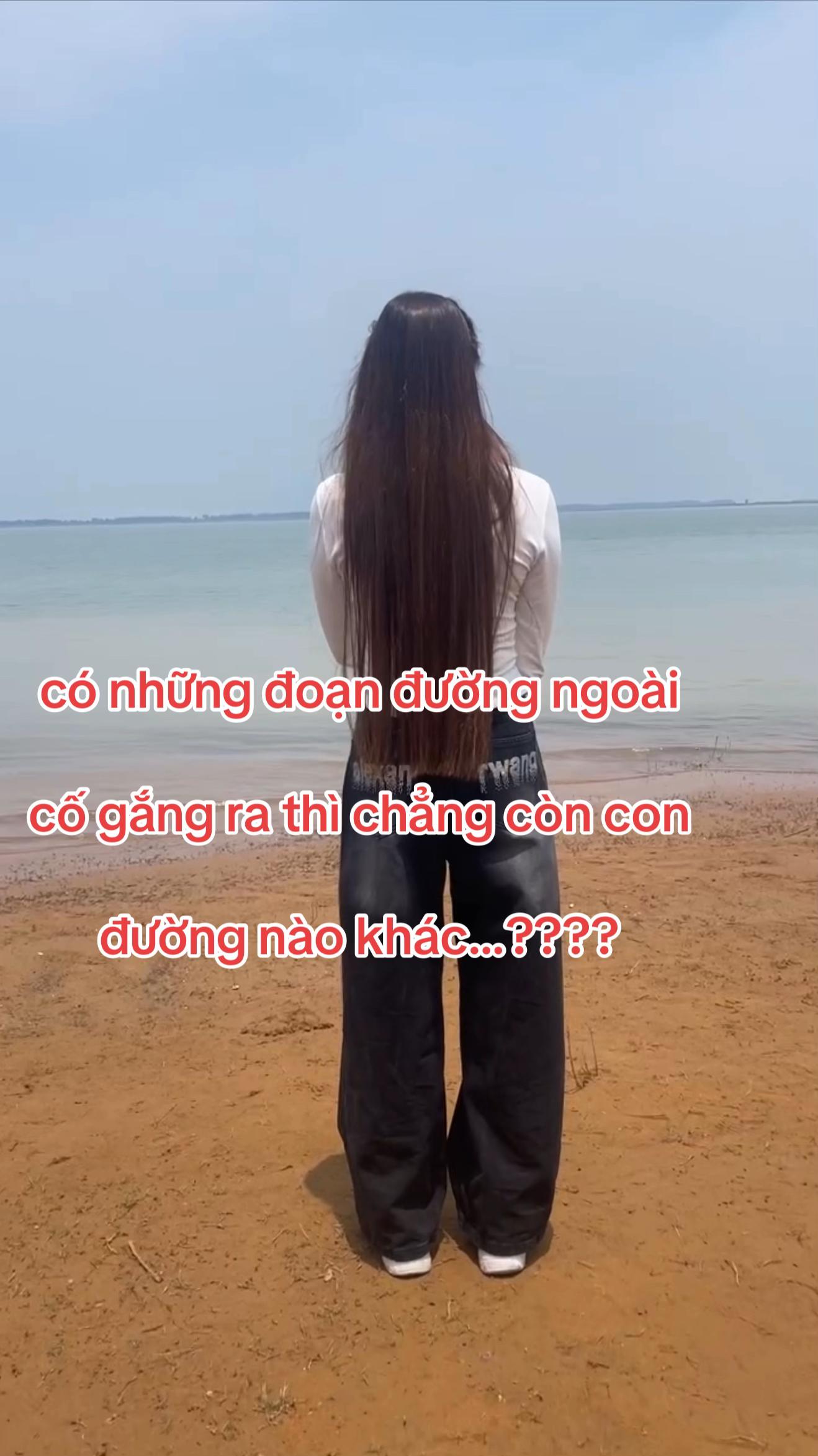 @G&aacute;i &ecirc; sắc ế