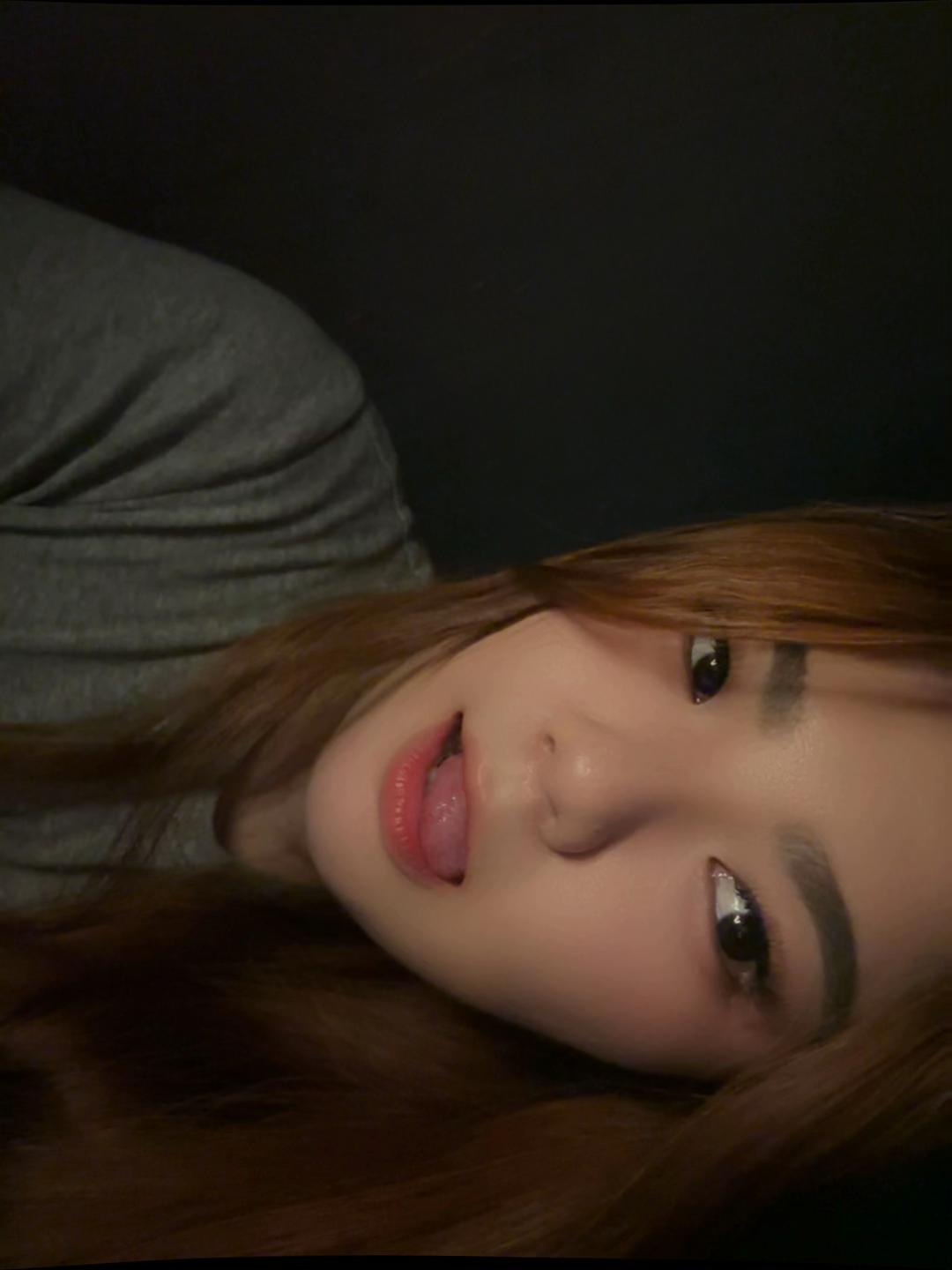 @aeiouuuuuu
