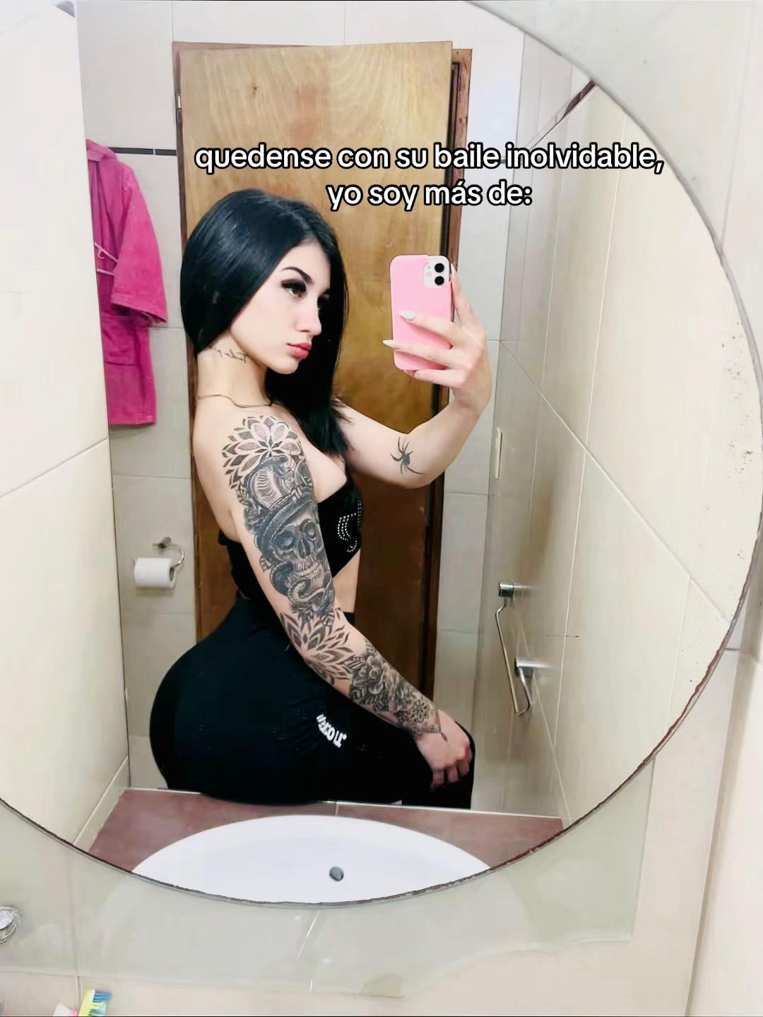 @Mia 🖤