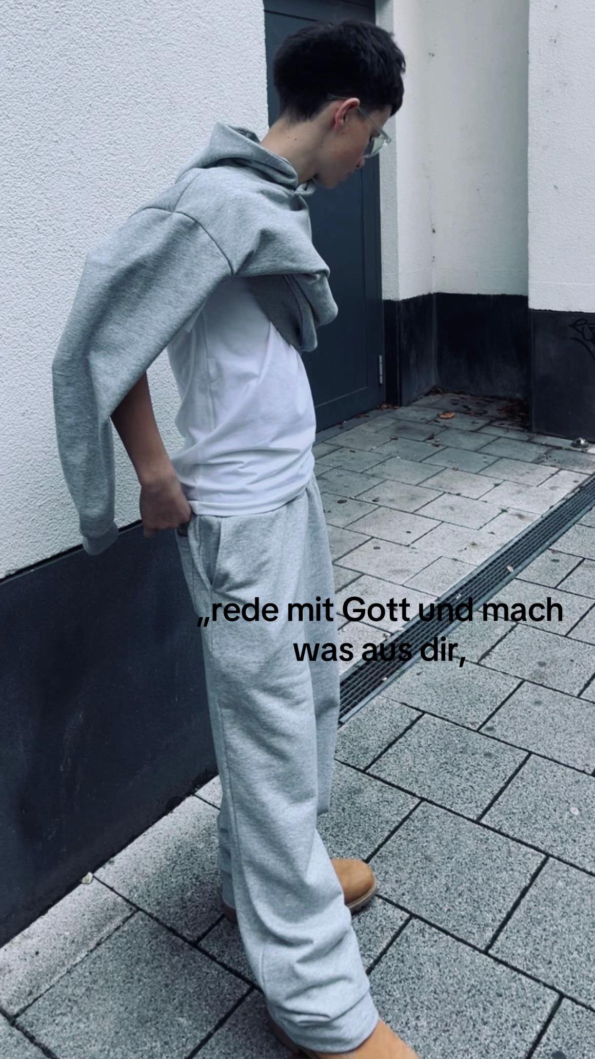 @💫