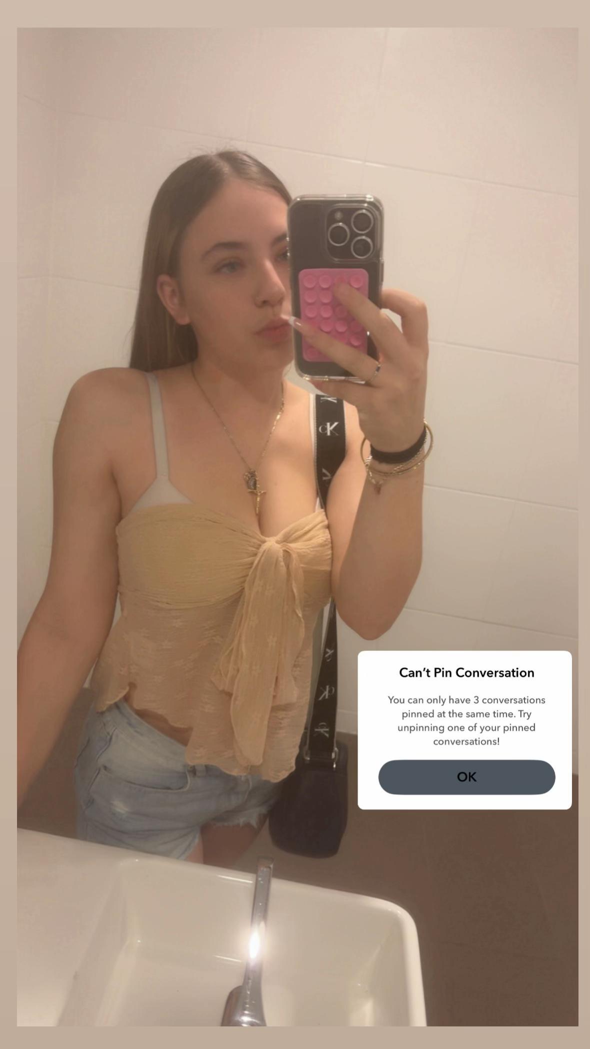 @🎭