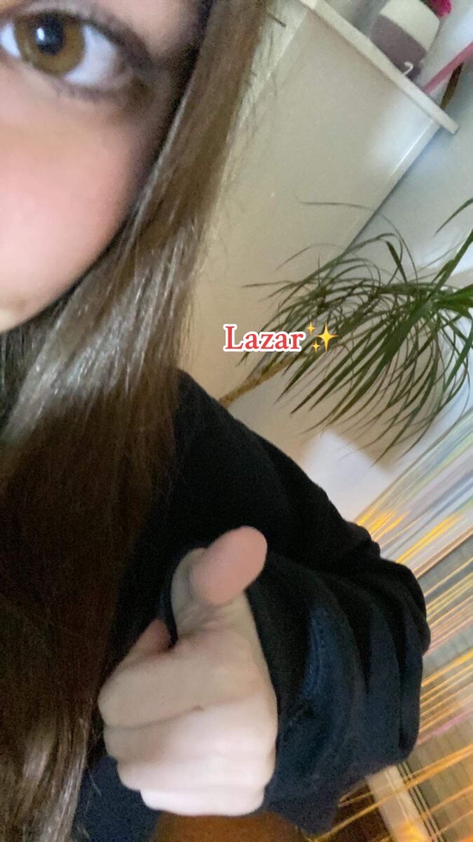 @🦦