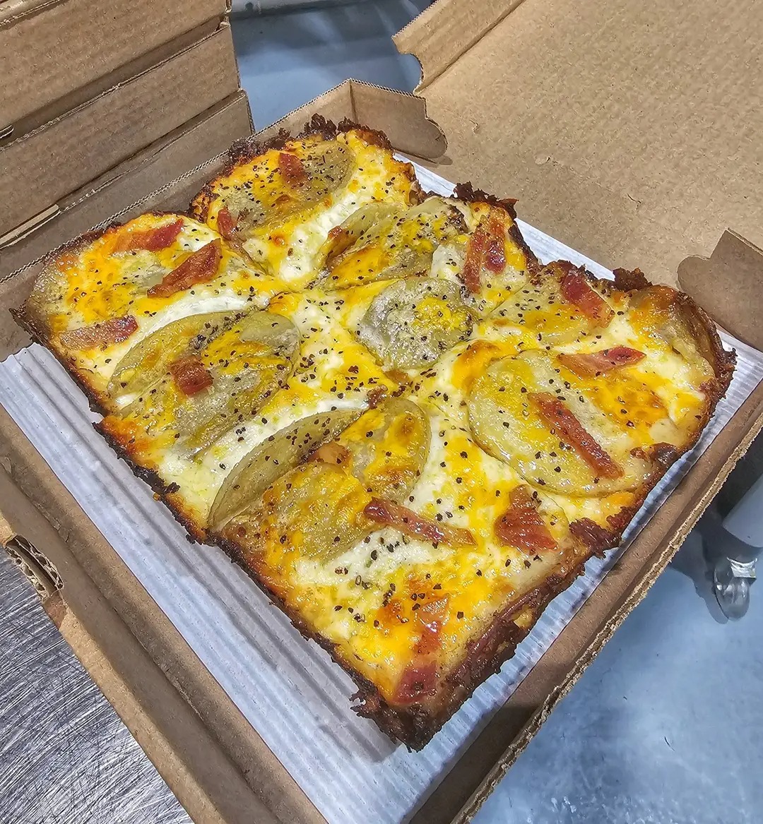 @Pizza By Pluto