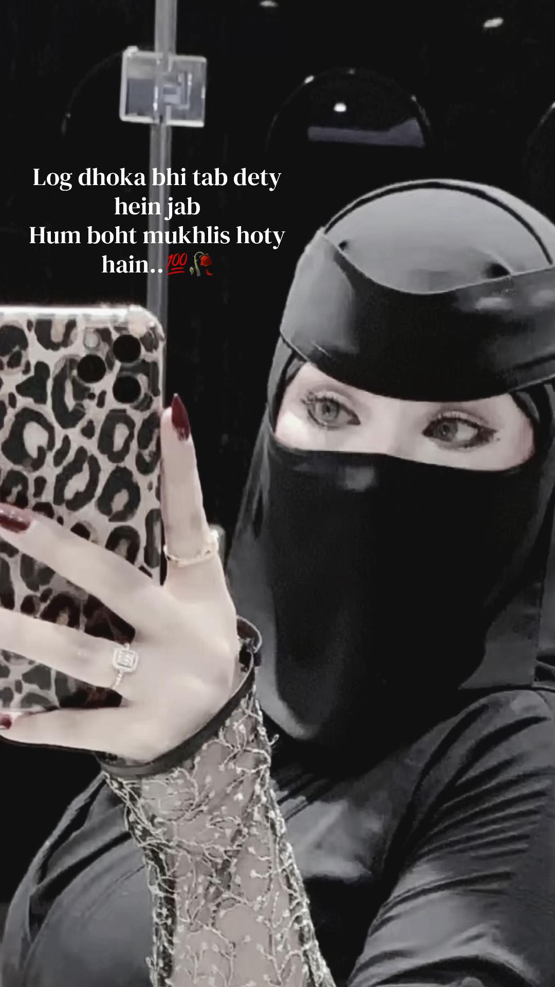 @qu33n_7r