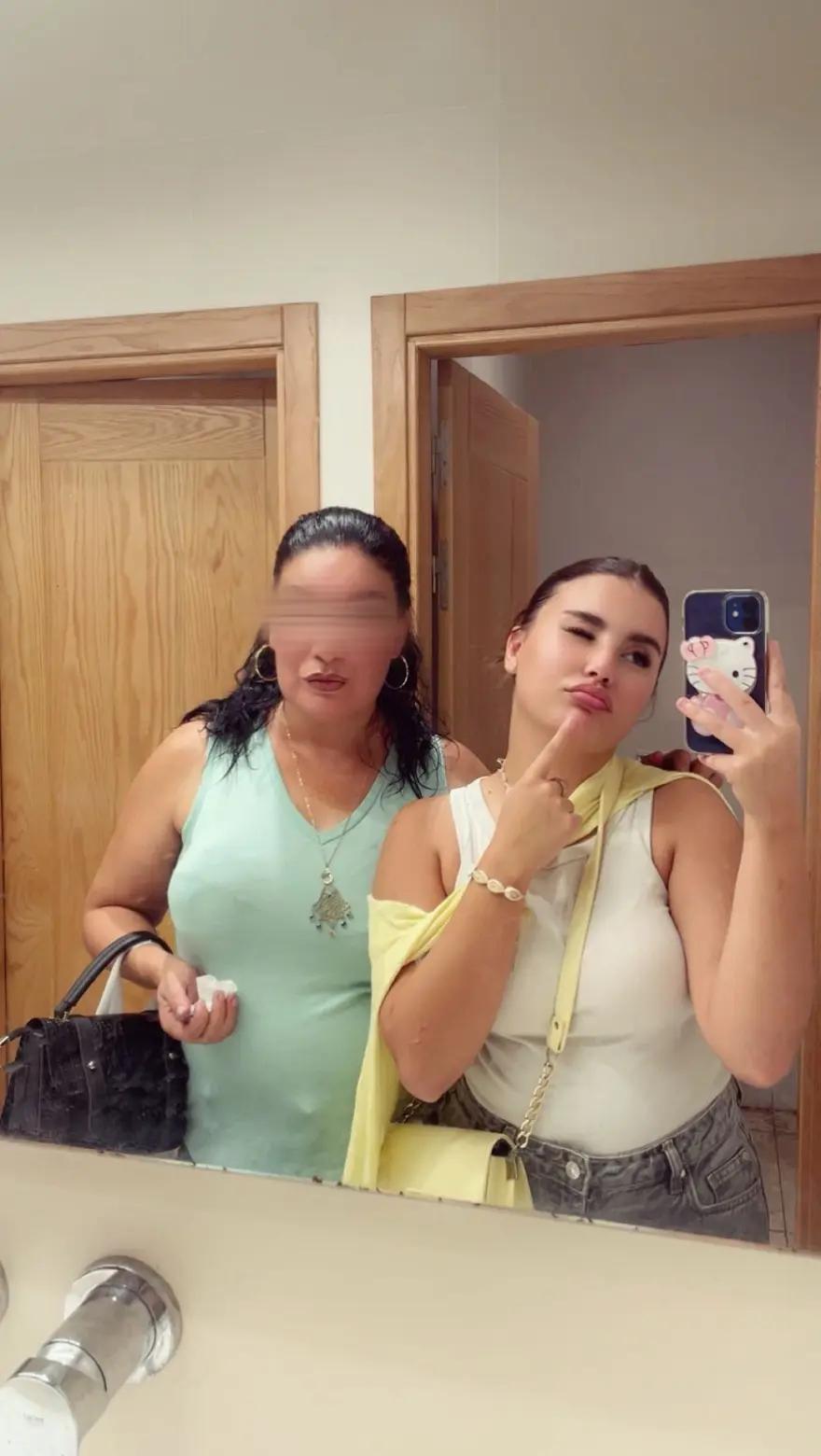 @sabrina Hadjadji ๐ชฌุงููุณุฑ๐ชฝ
