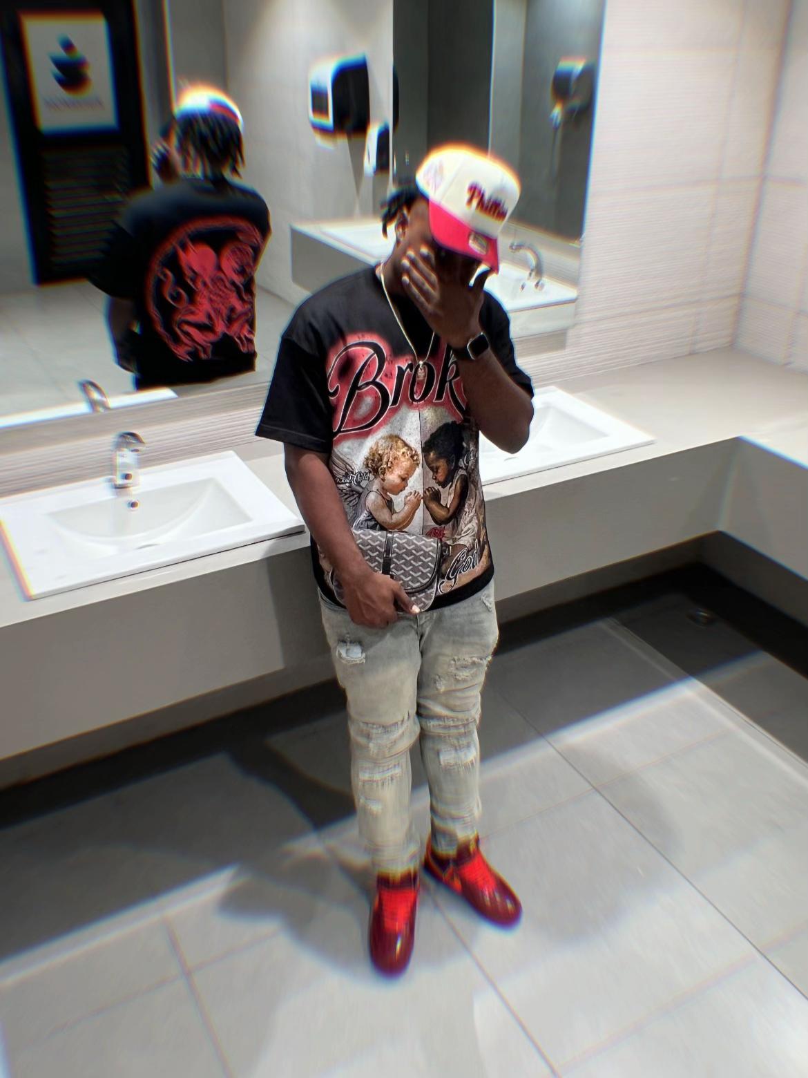 @𝖕𝖑𝖆𝖞𝖇𝖔𝖞 KENS🤴🏾🤍🇭🇹