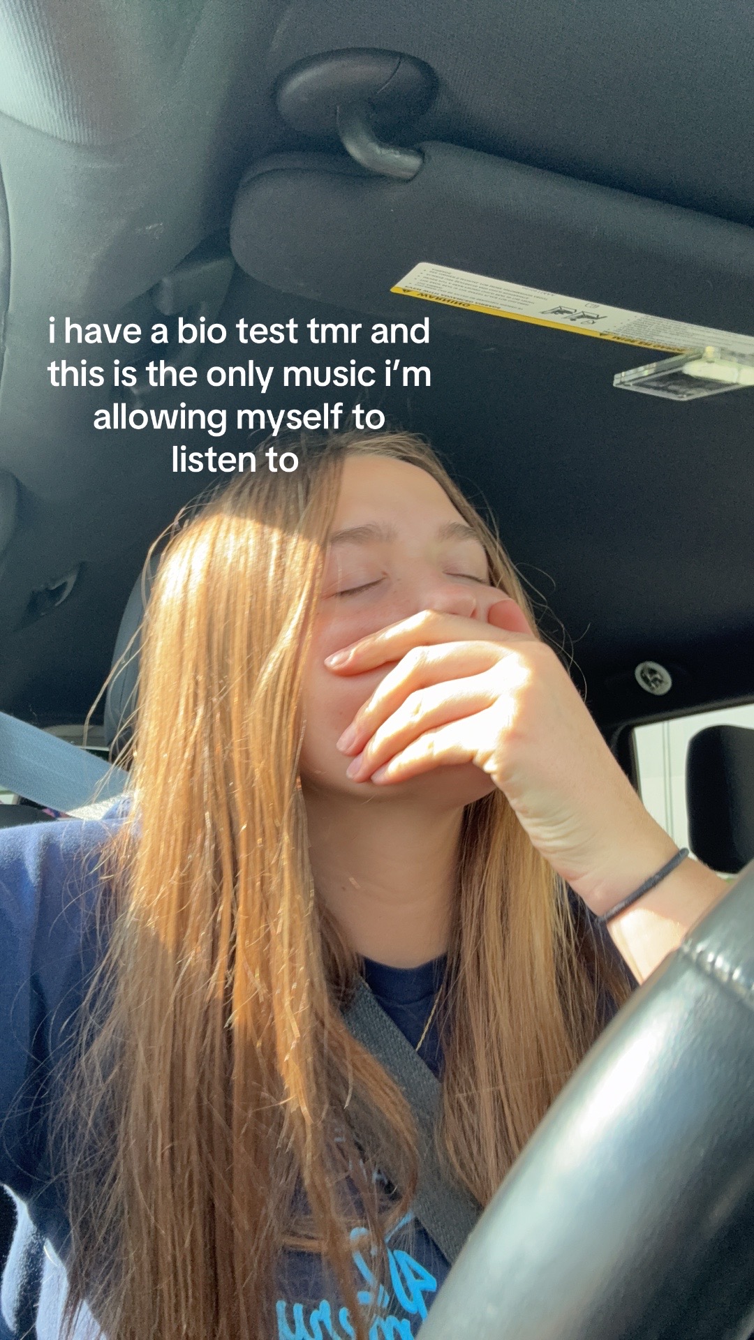 @smellanore 🐙
