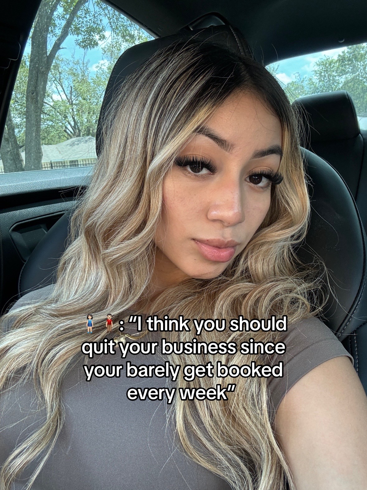 @THEE LIP MUSE