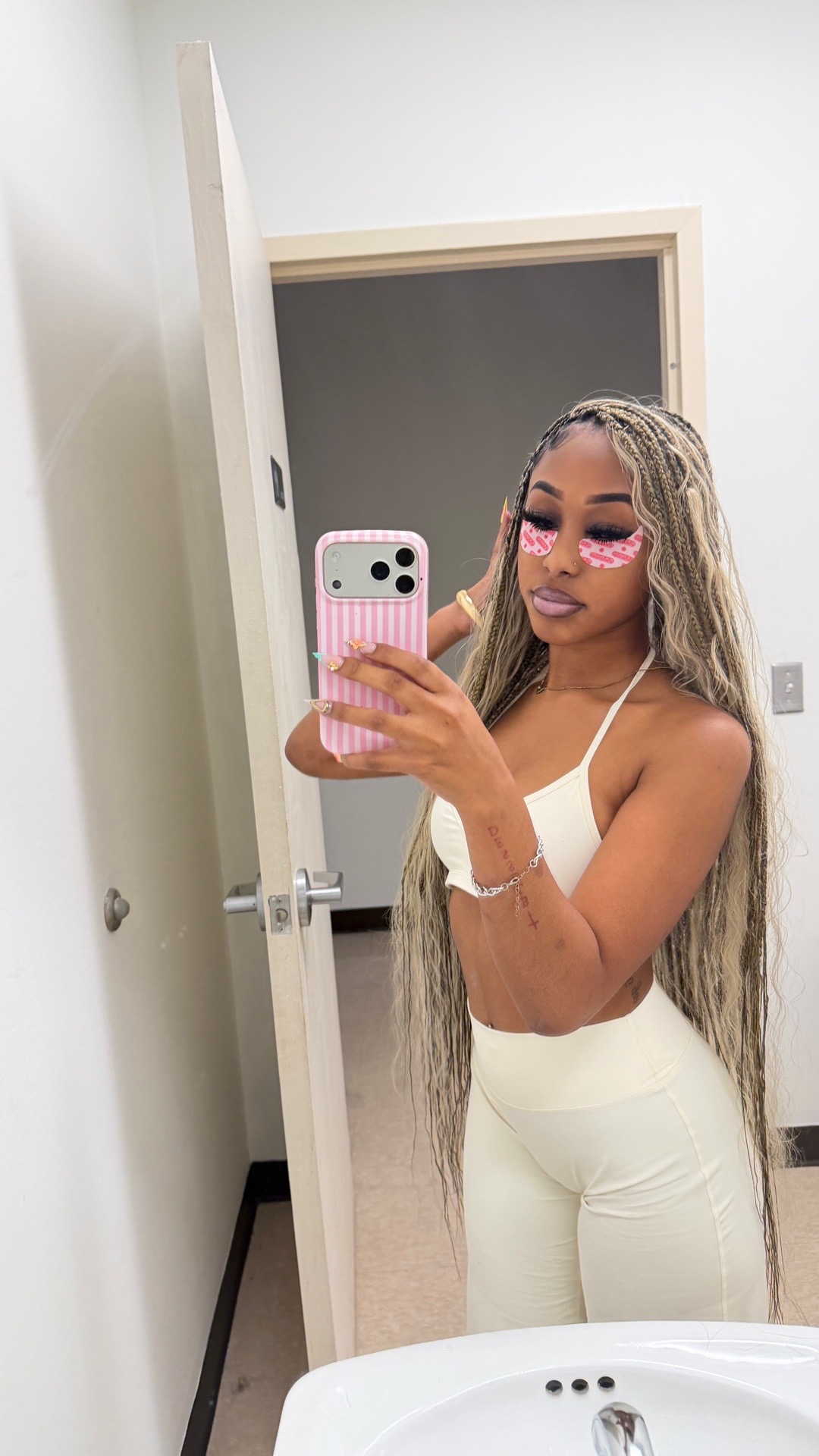@thtgirlcheebabyy_