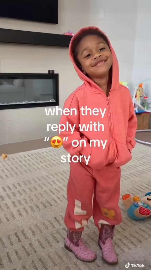 @ᥫ᭡