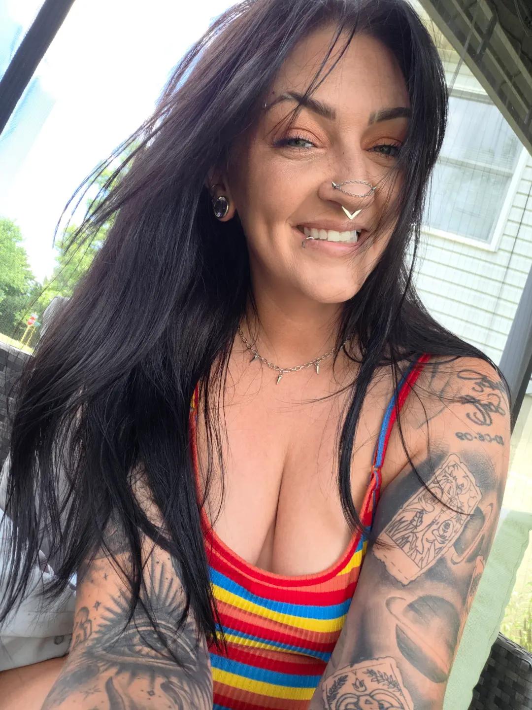 @Kayla 🤙🖤🤘