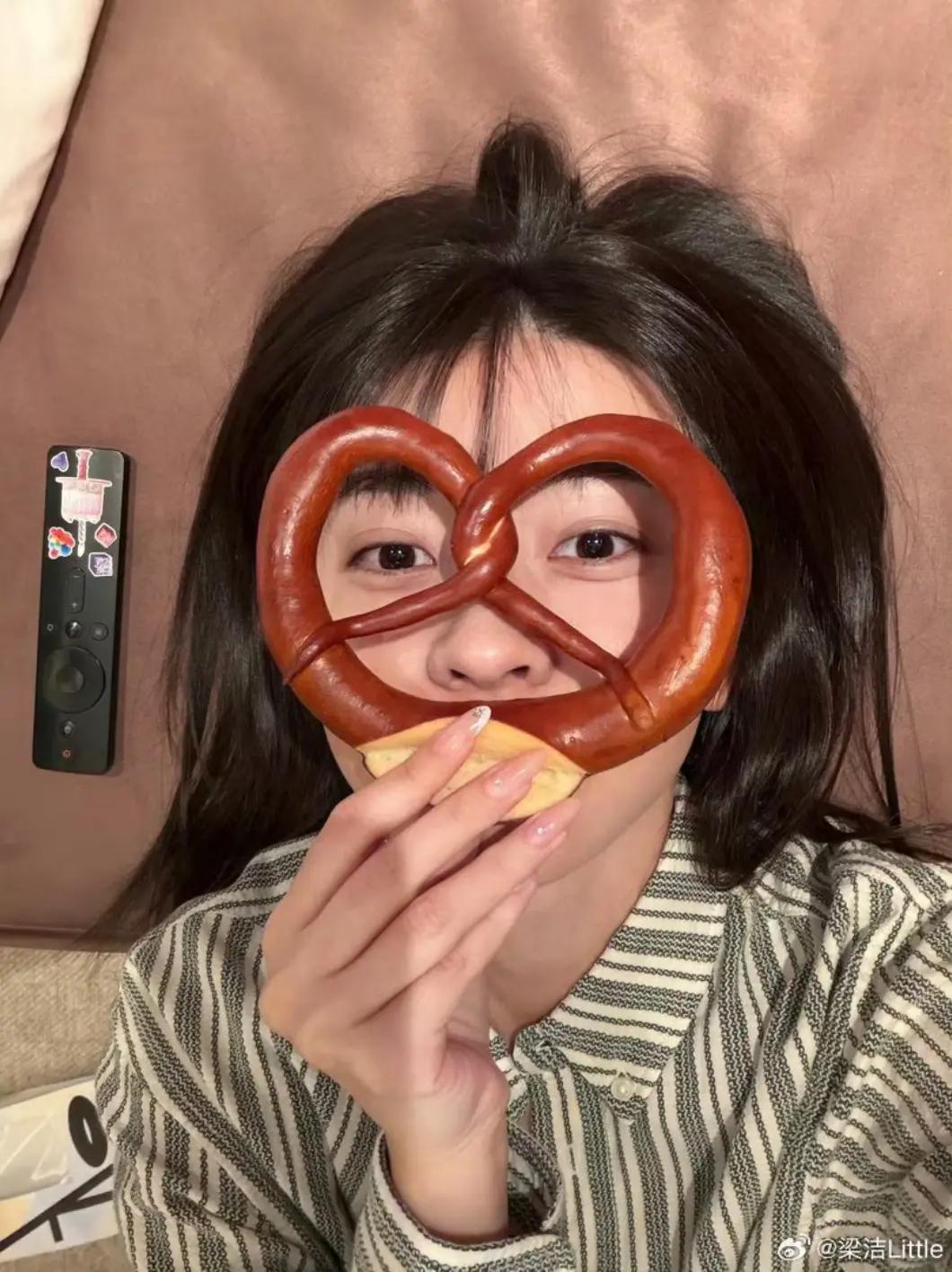 @𝗱𝗱ᴸⁱᵗᵗˡᵉ𐙚