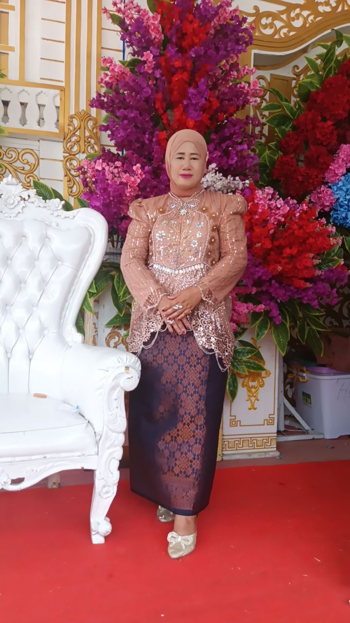 @Esna janda cantik  ✨🥰