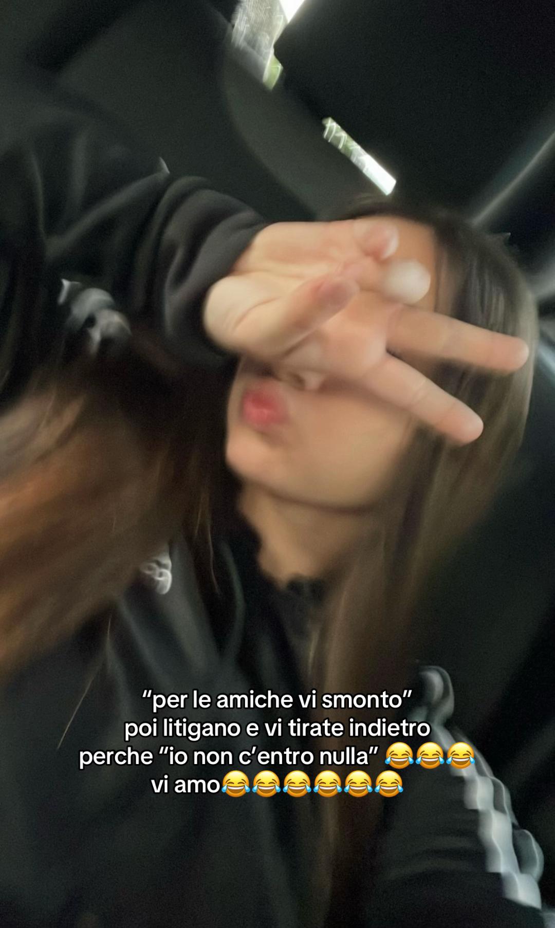 @𝐆
