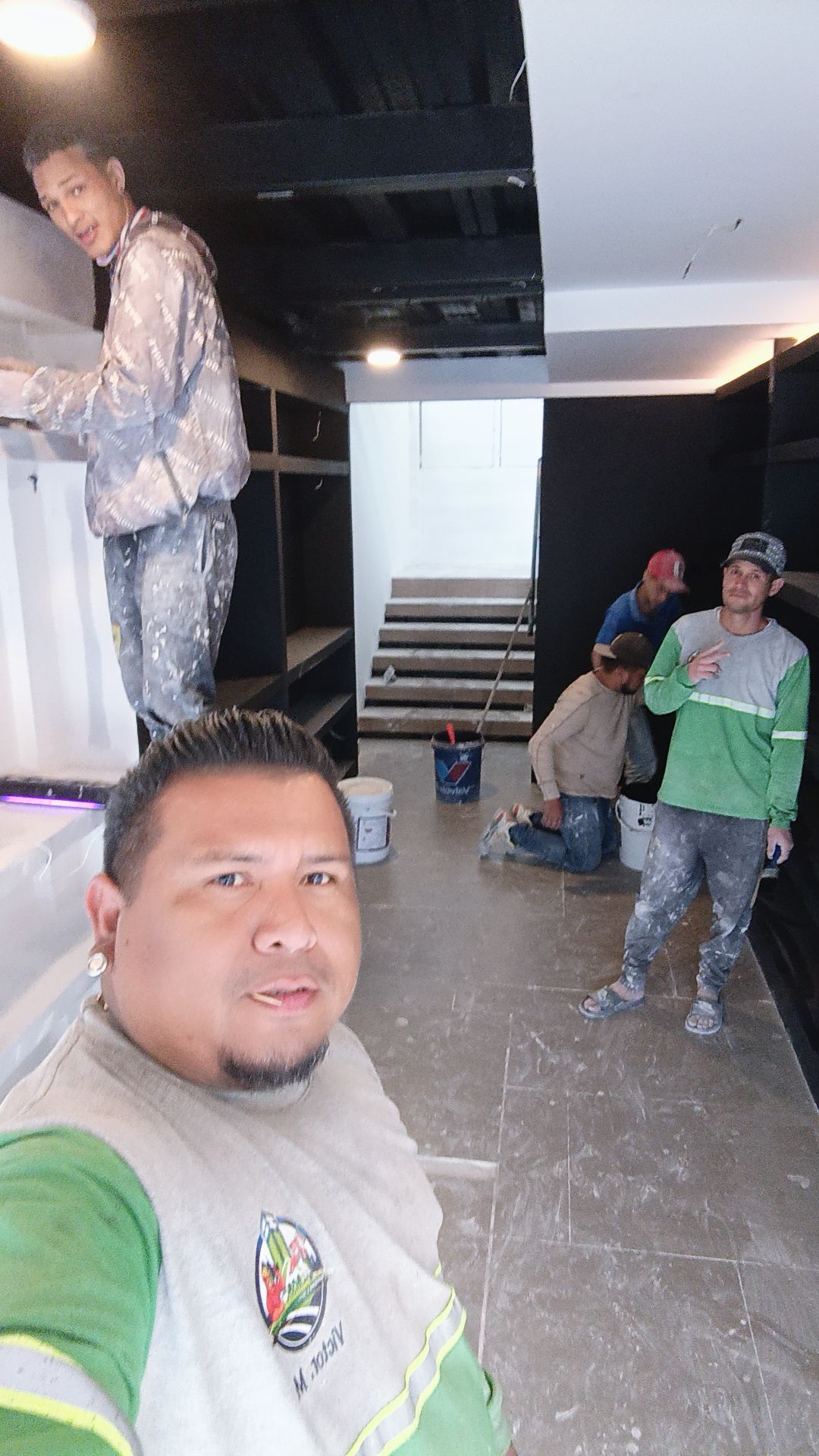 @🇪🇨👷ɌɆMØĐɆŁȺȻƗØNɆS MꝀ🏠🔨🪜