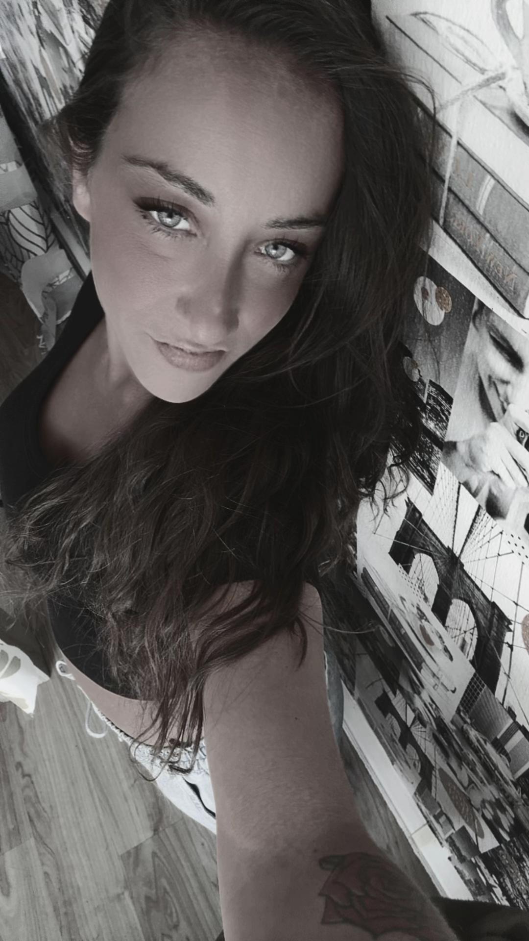 @🩷🖤Alessia🩷🖤