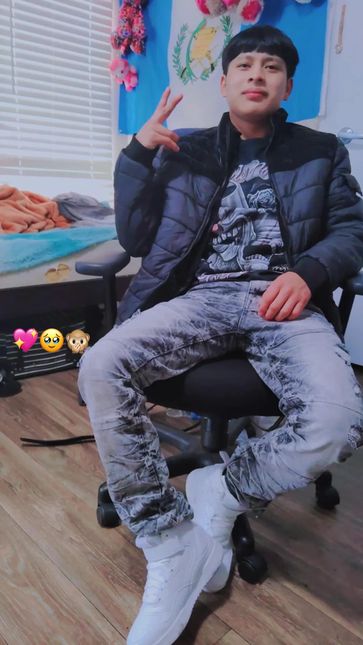 @the; 🫠angel,@ 😻