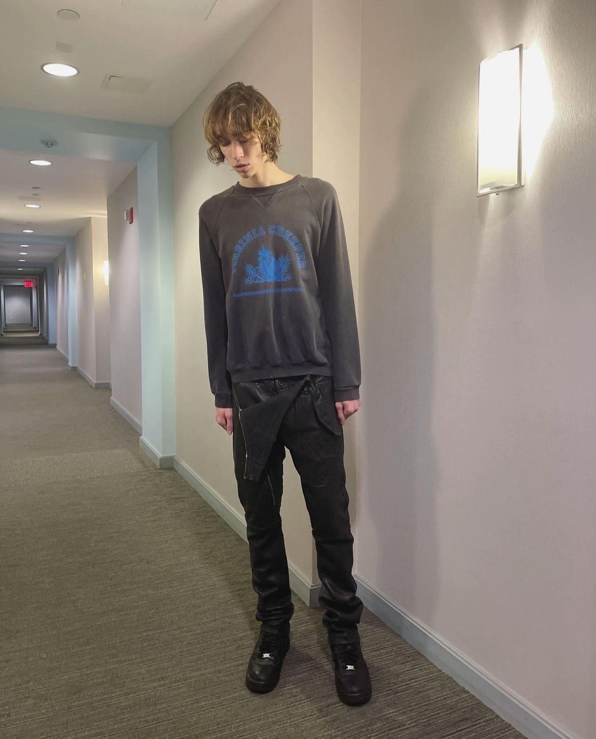 @underground.fits