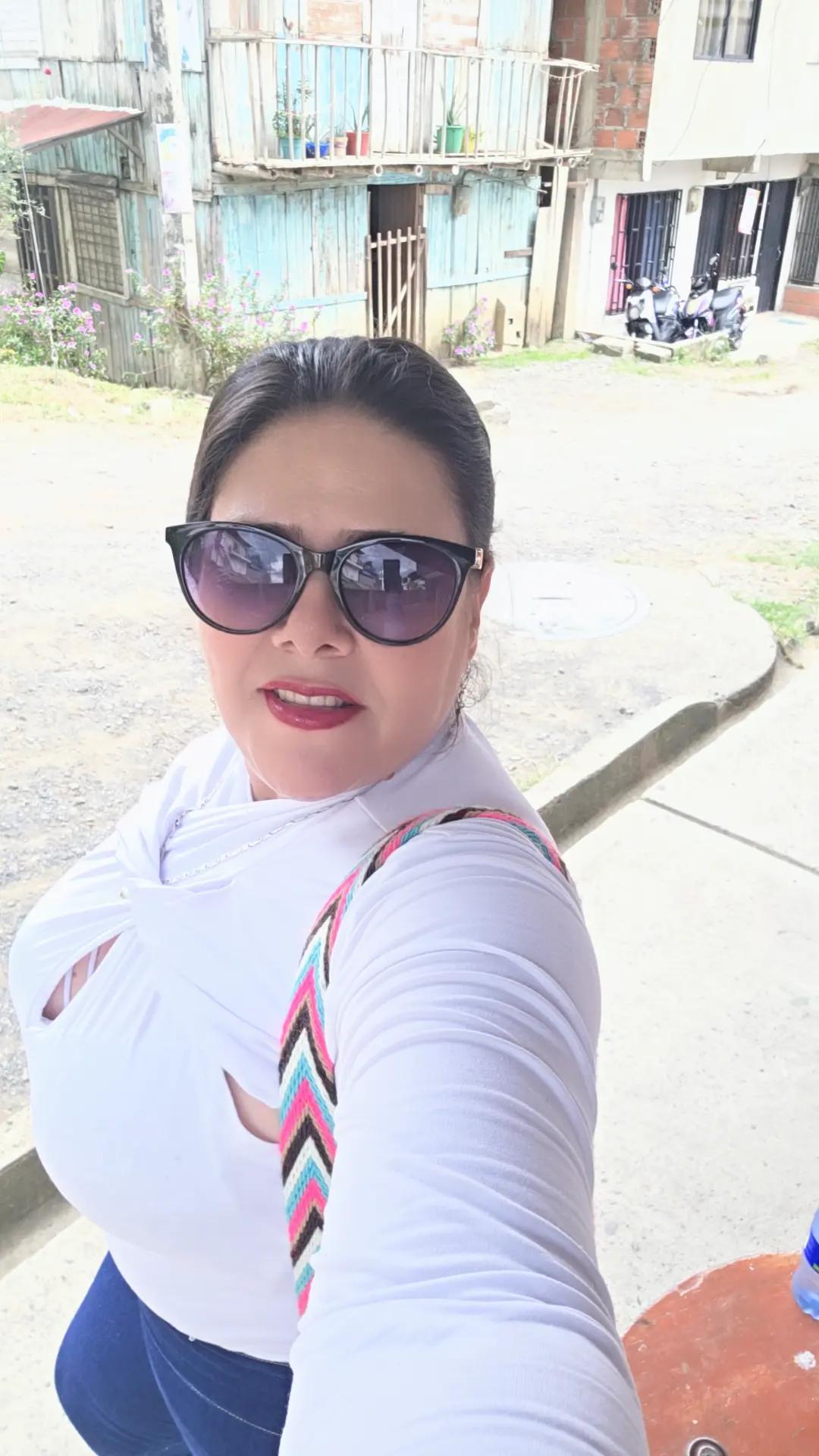 @SOLO RISAS