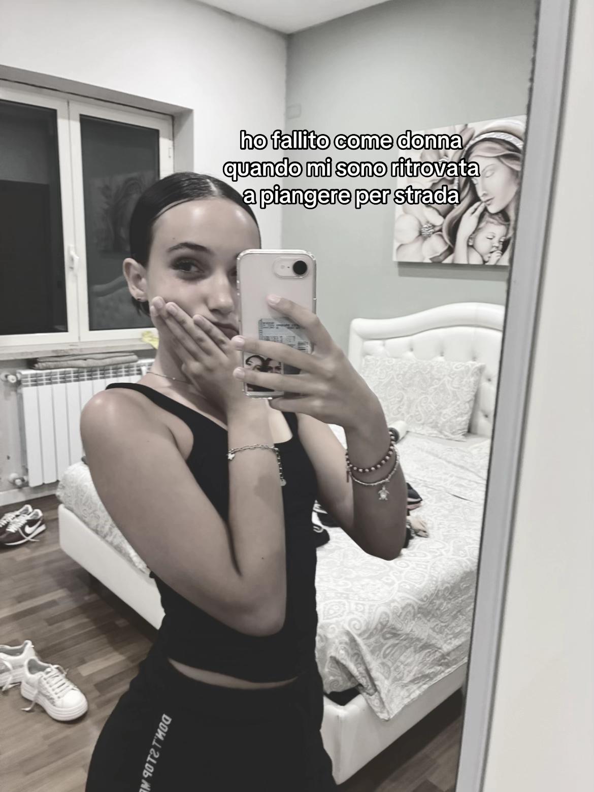 @𝓐𝓝𝓝𝓐 𝓛𝓘𝓥𝓘𝓐💘