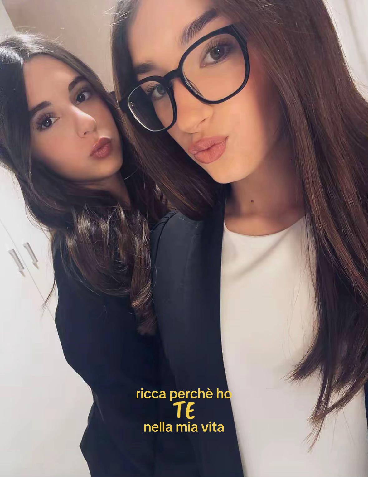 @๐brunettetwins๐