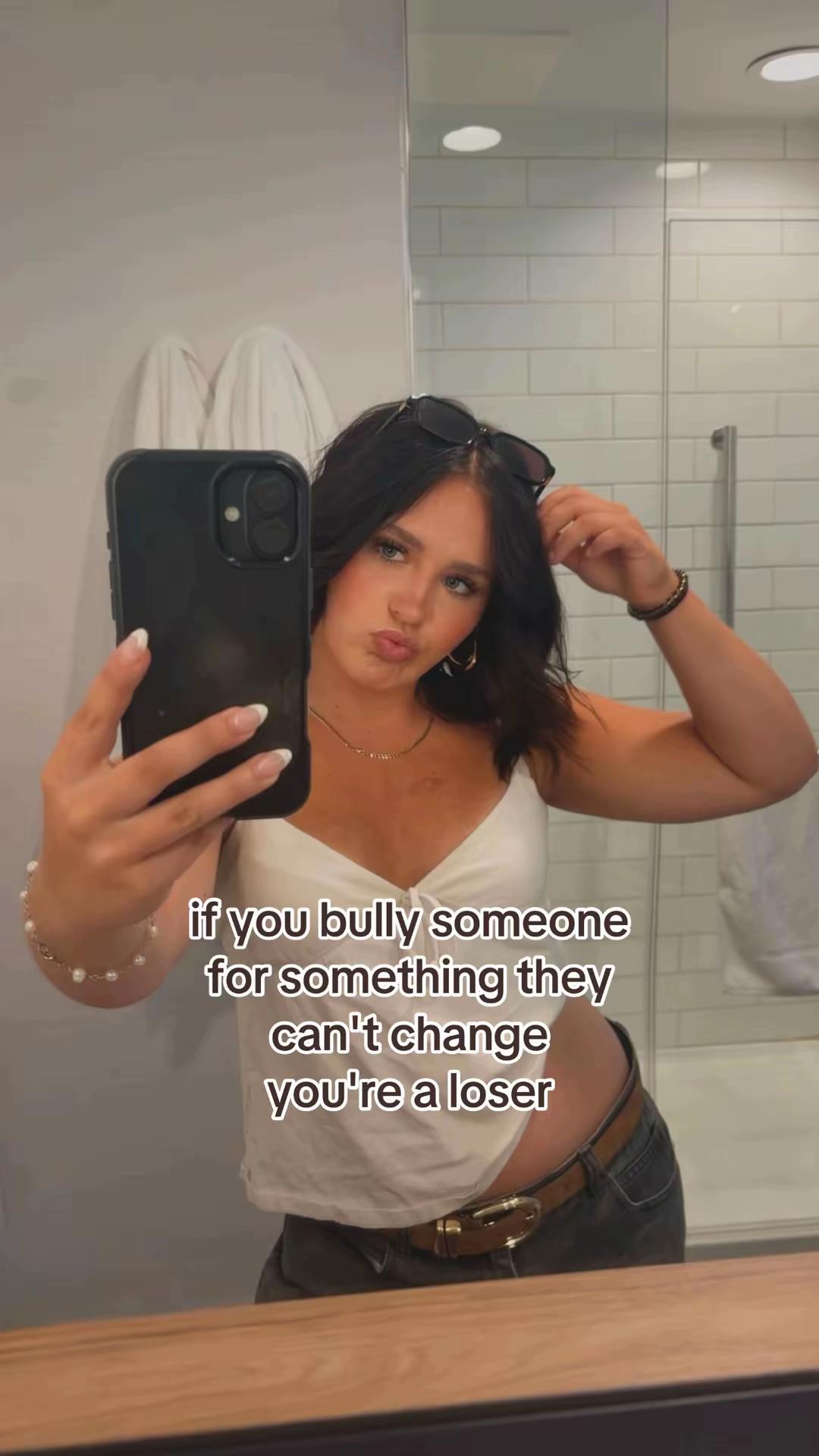 @𝐡 𝐚 𝐧 𝐧 𝐚 𝐡