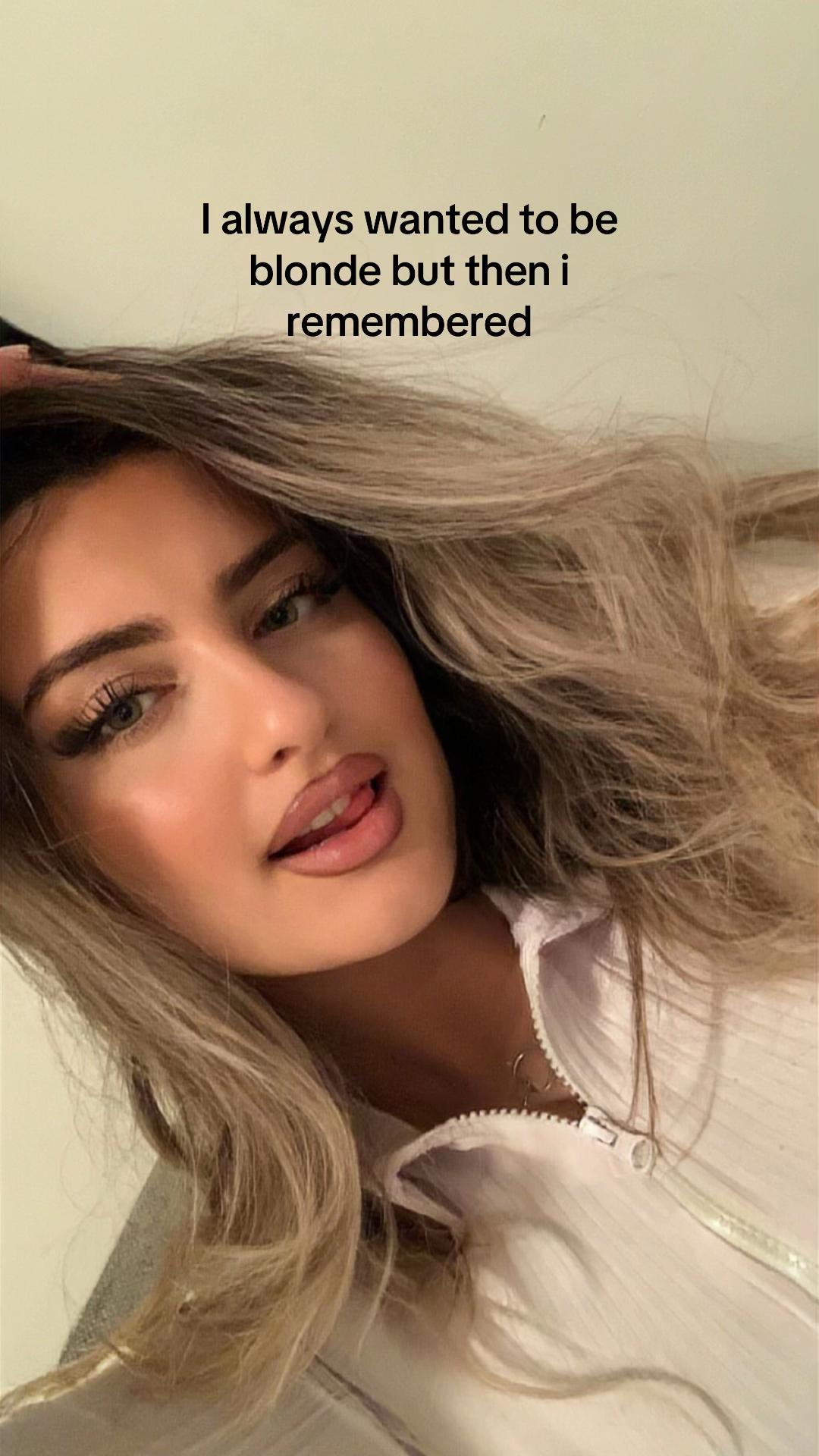 @𝒮