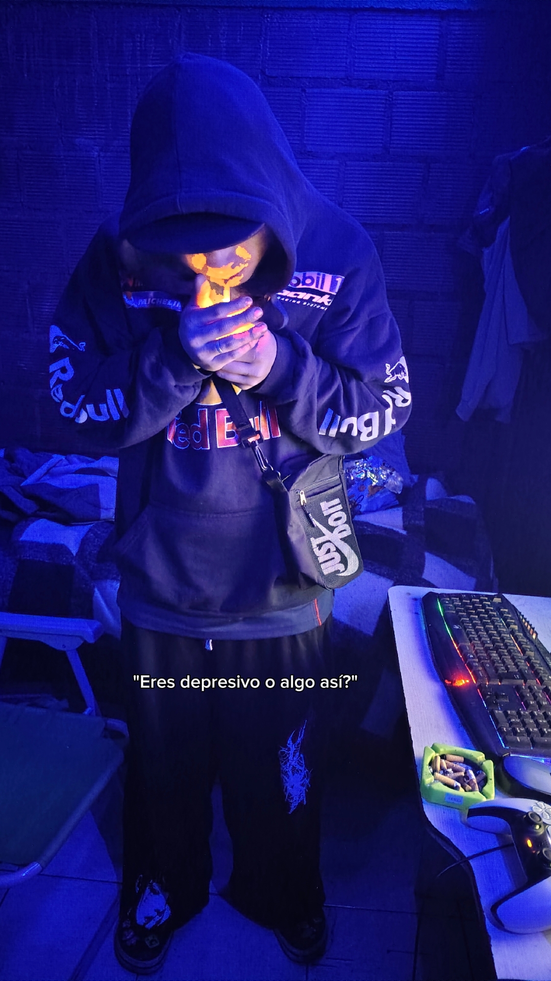 @️