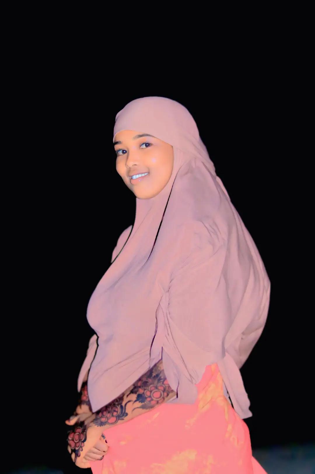 @kundhaan ina maxamed👑💪