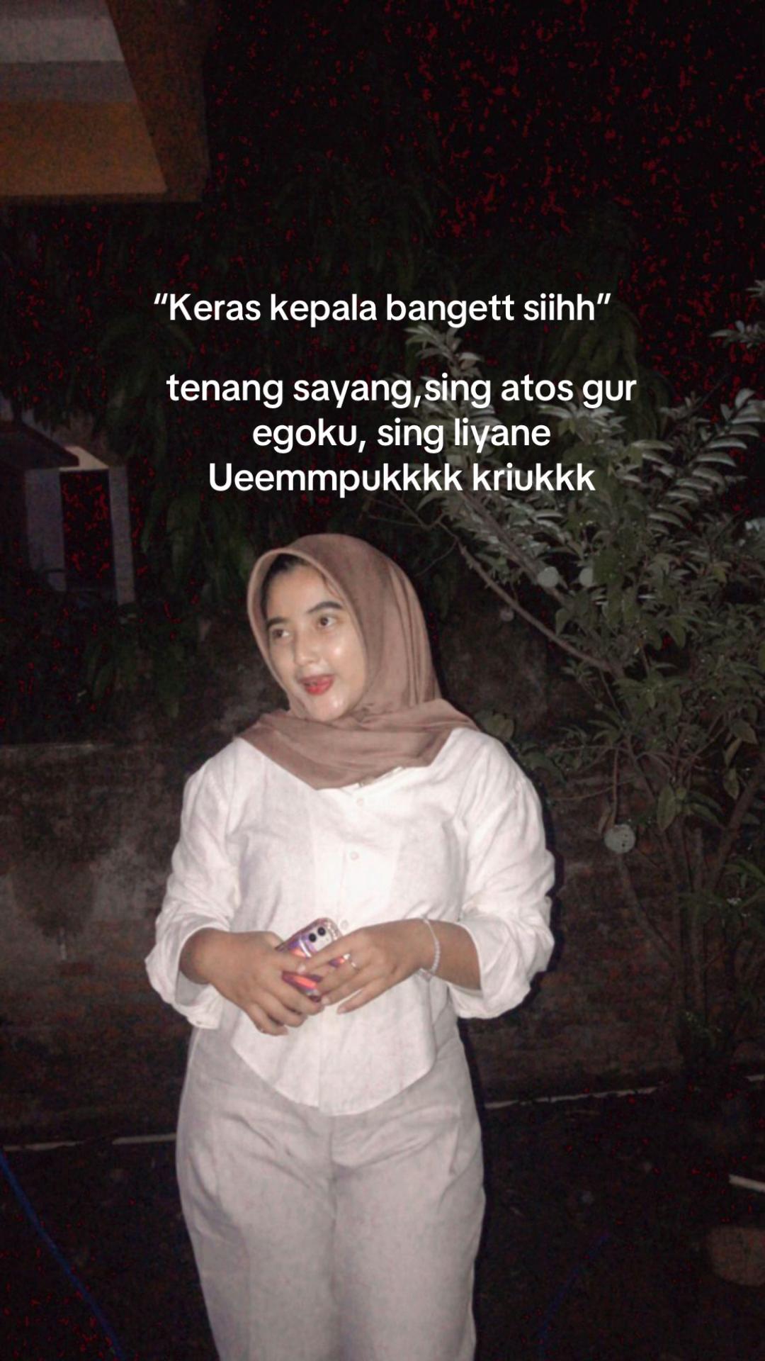 @hallo