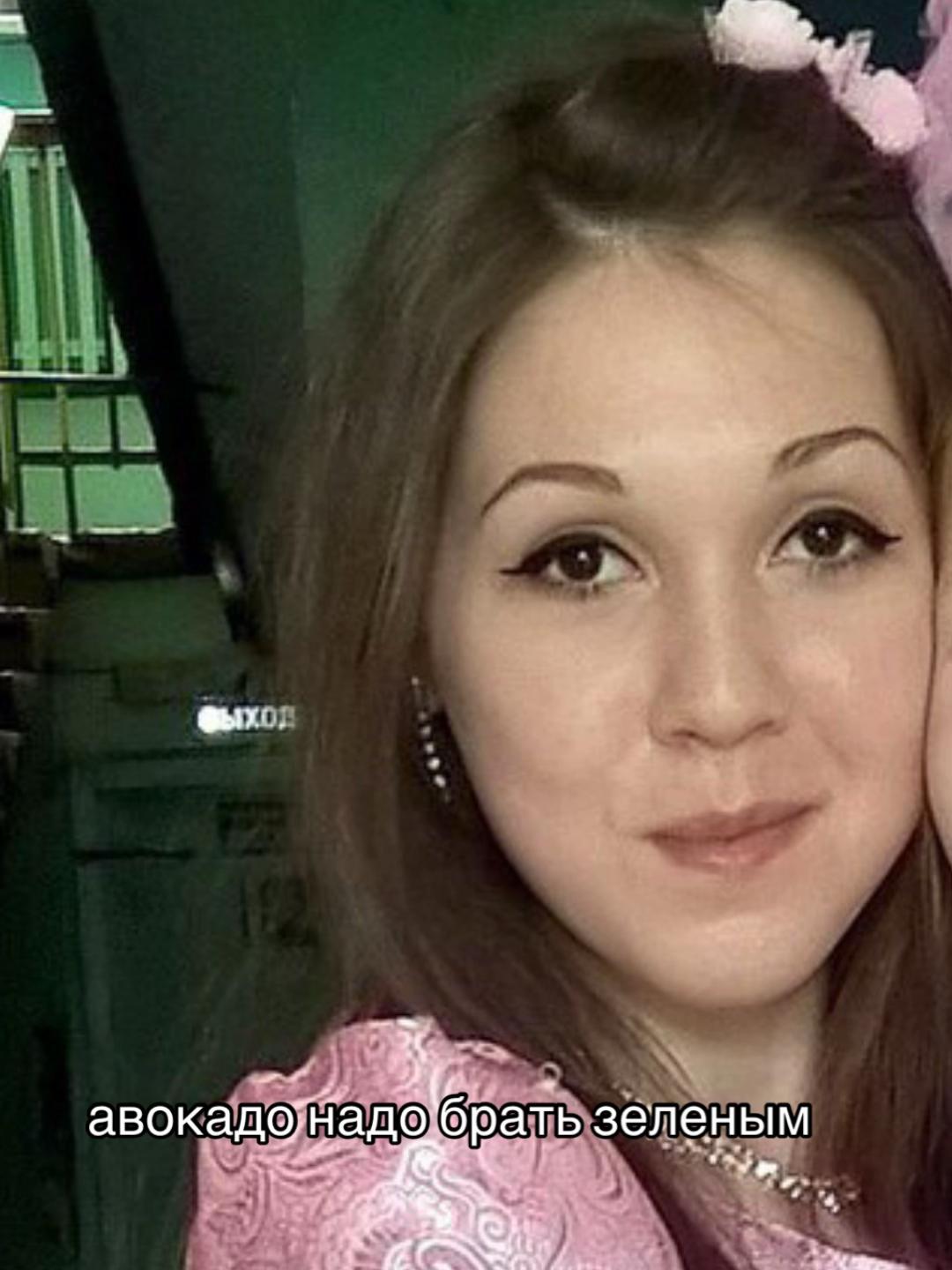 @Собаки лают на королеву