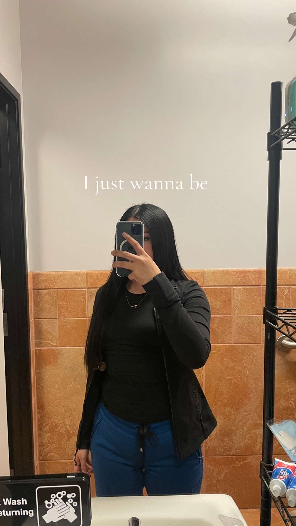 @Abril Castillo