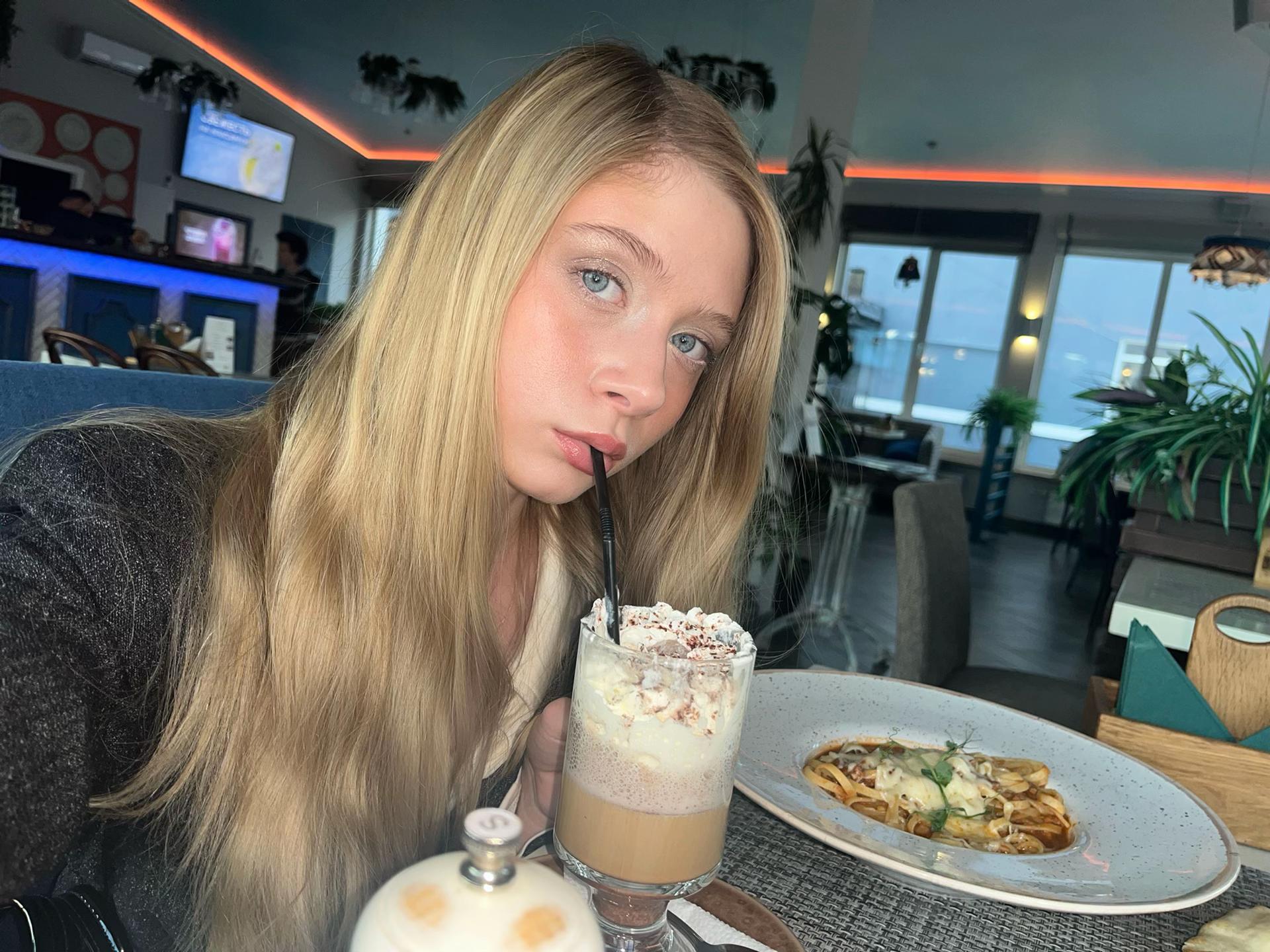 @glam.