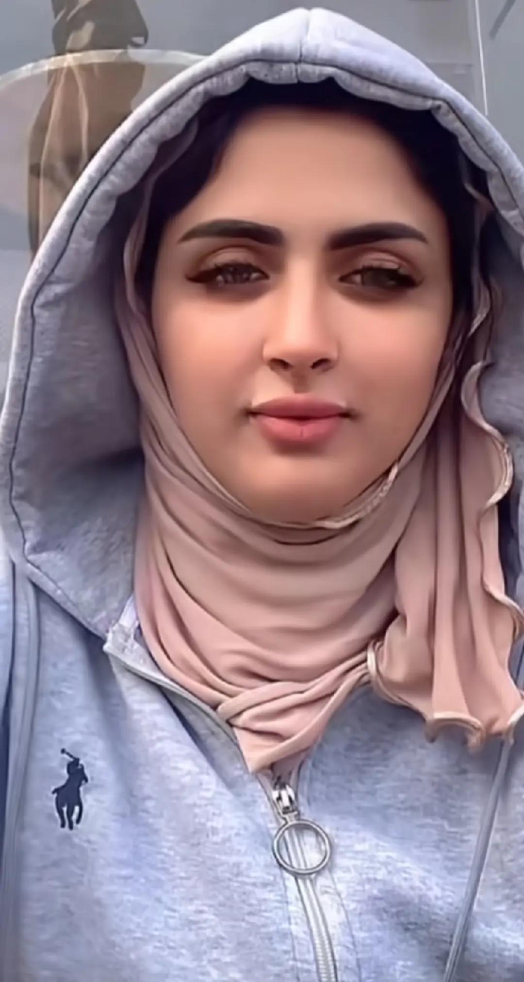 @فطوم😘🇦🇪